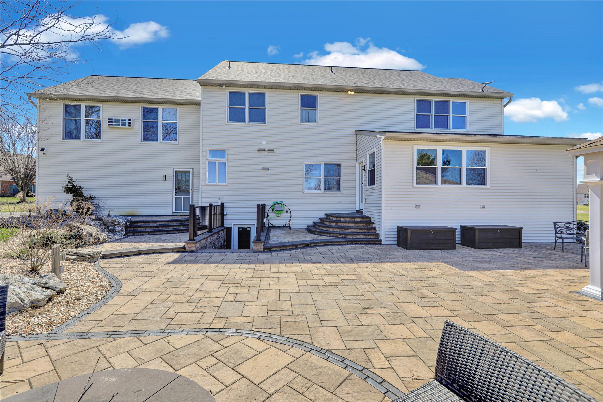 CREEKSIDE ESTATES - Residential