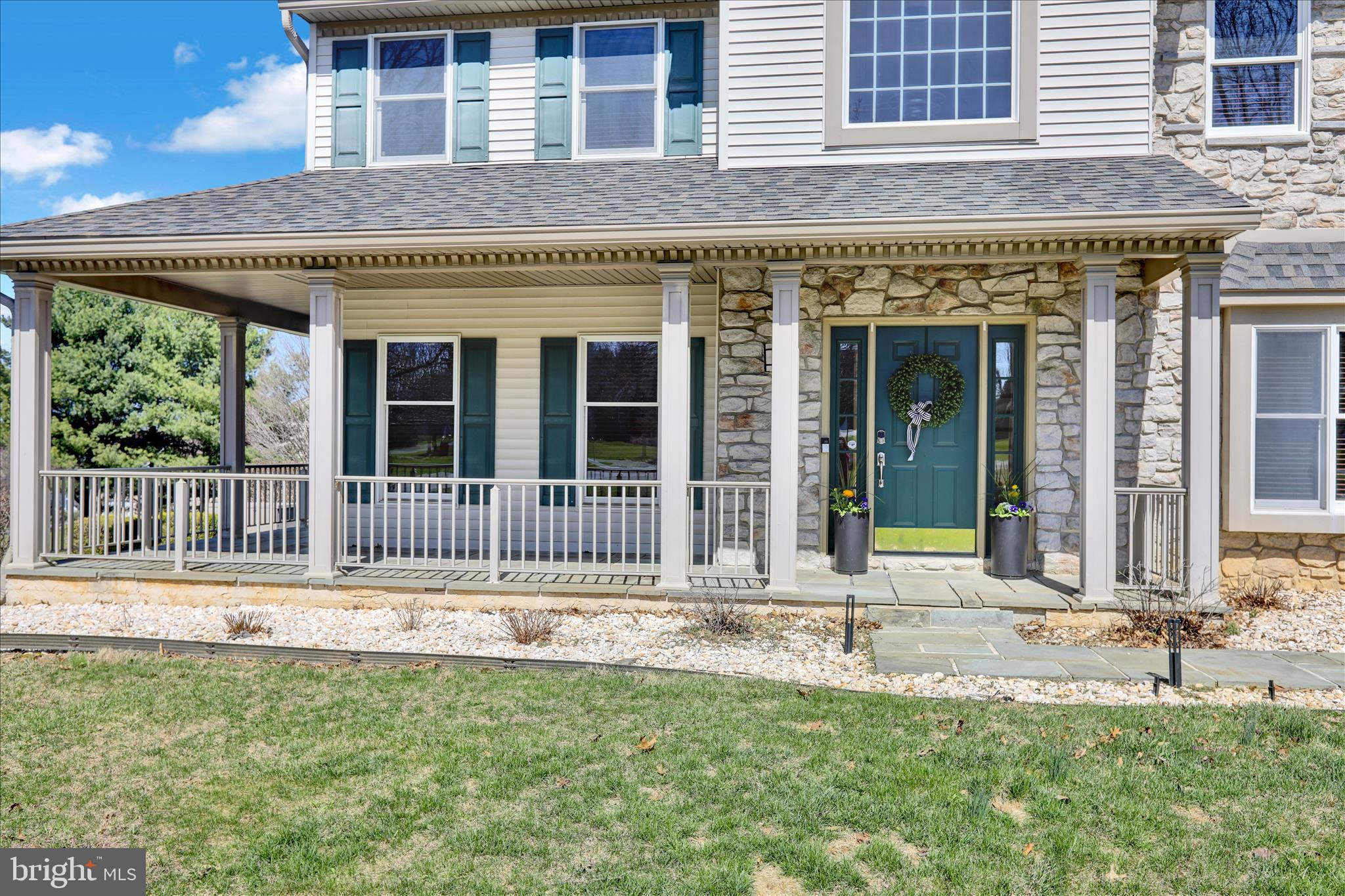 CREEKSIDE ESTATES - Residential