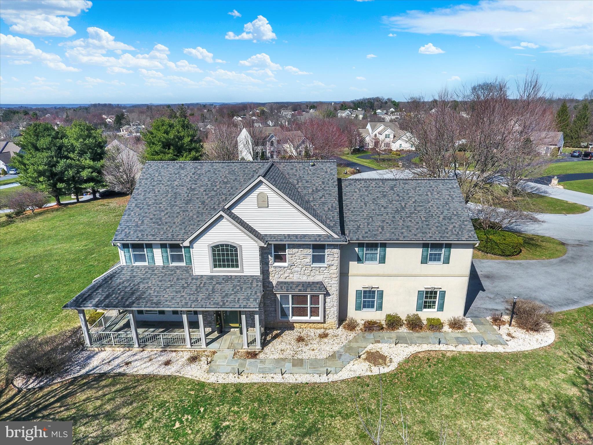 CREEKSIDE ESTATES - Residential