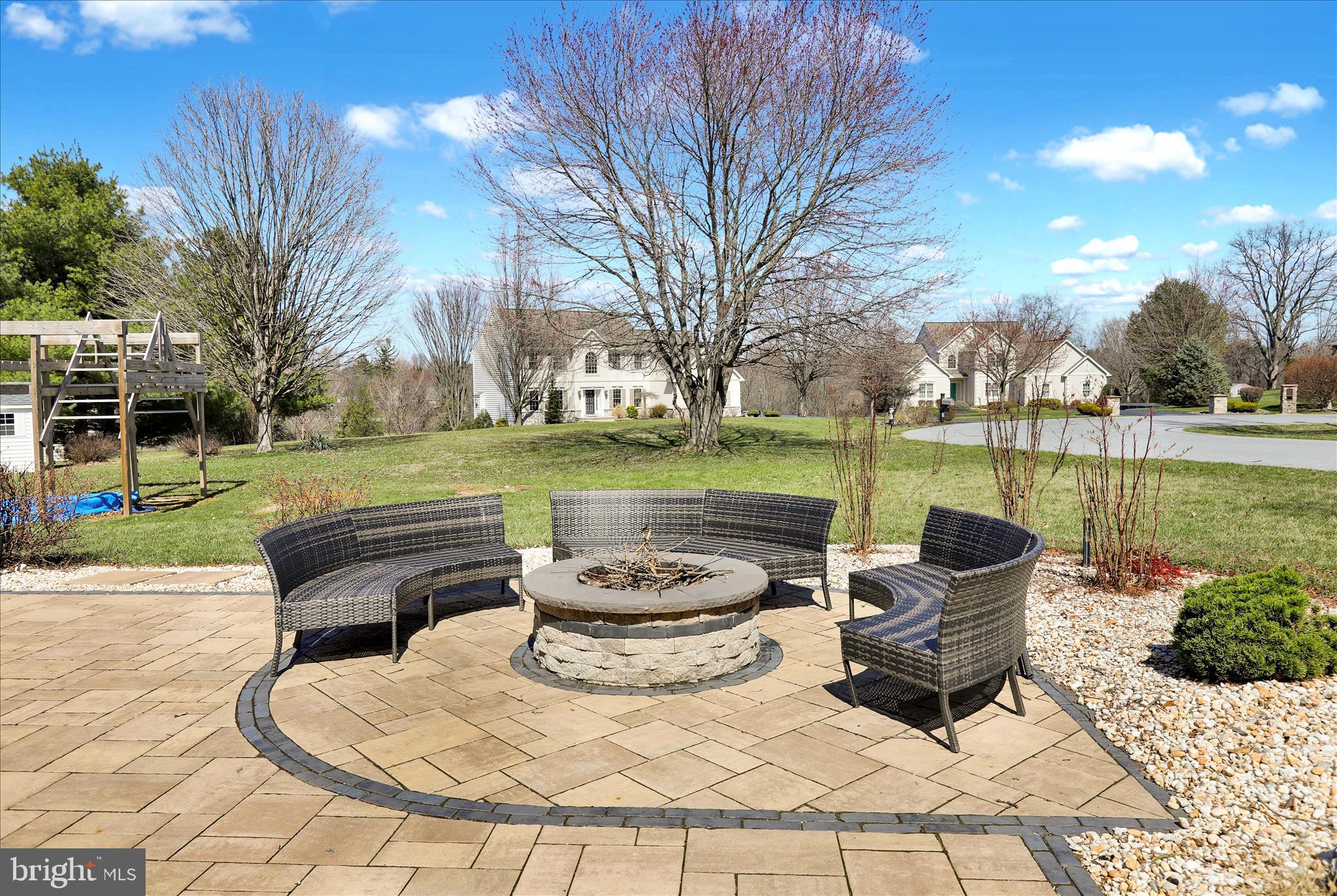 CREEKSIDE ESTATES - Residential