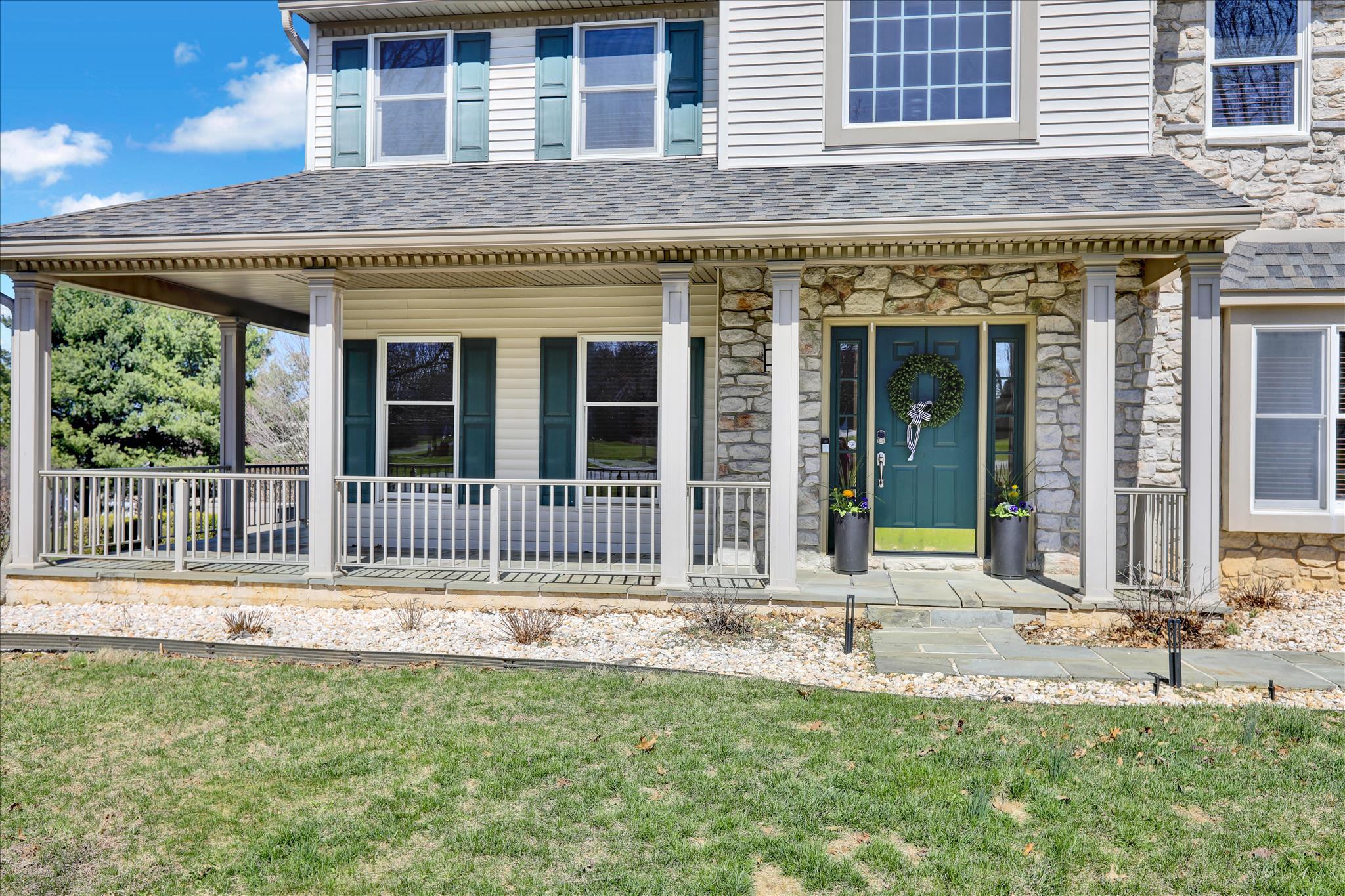 CREEKSIDE ESTATES - Residential