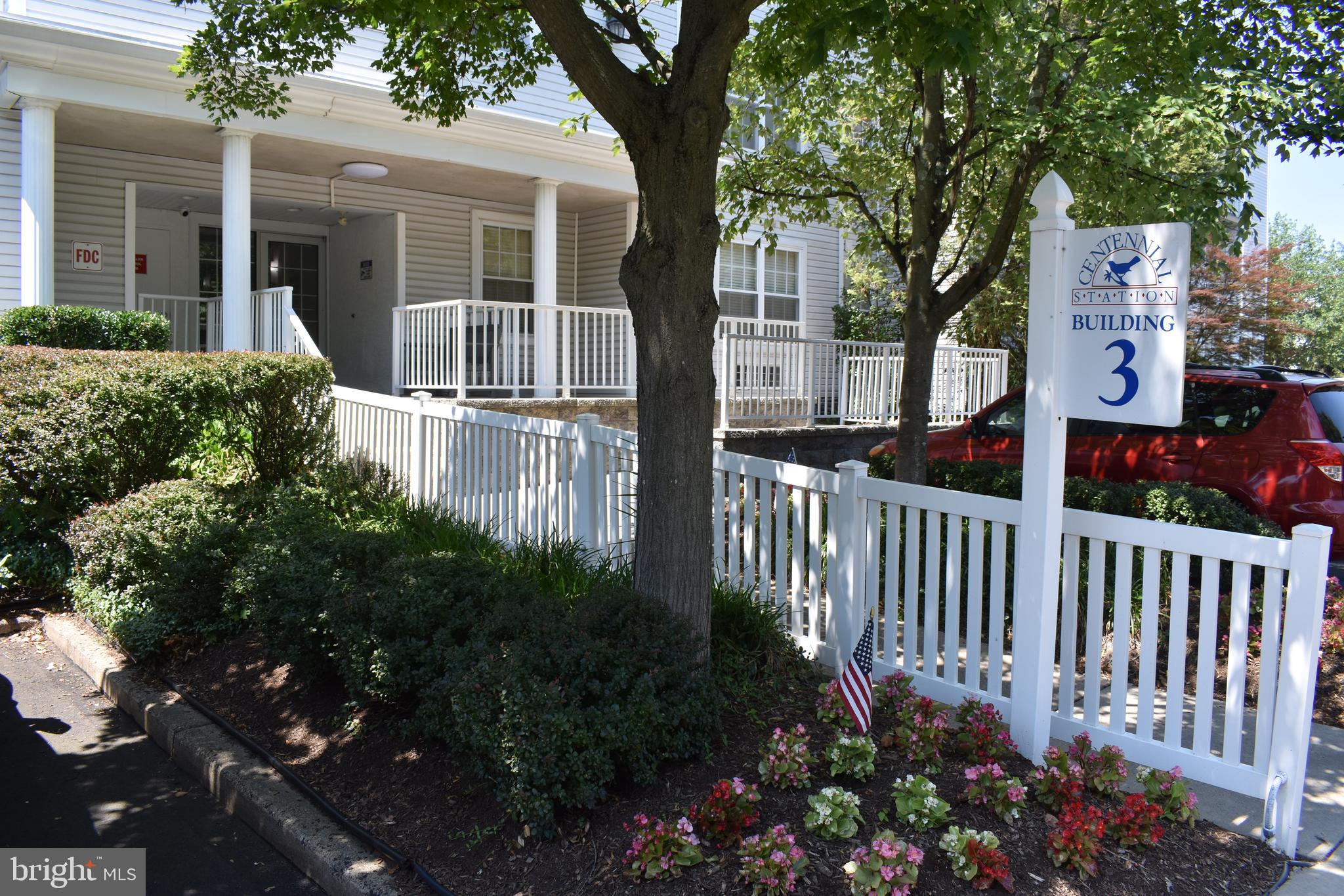 CENTENNIAL STATION - Residential