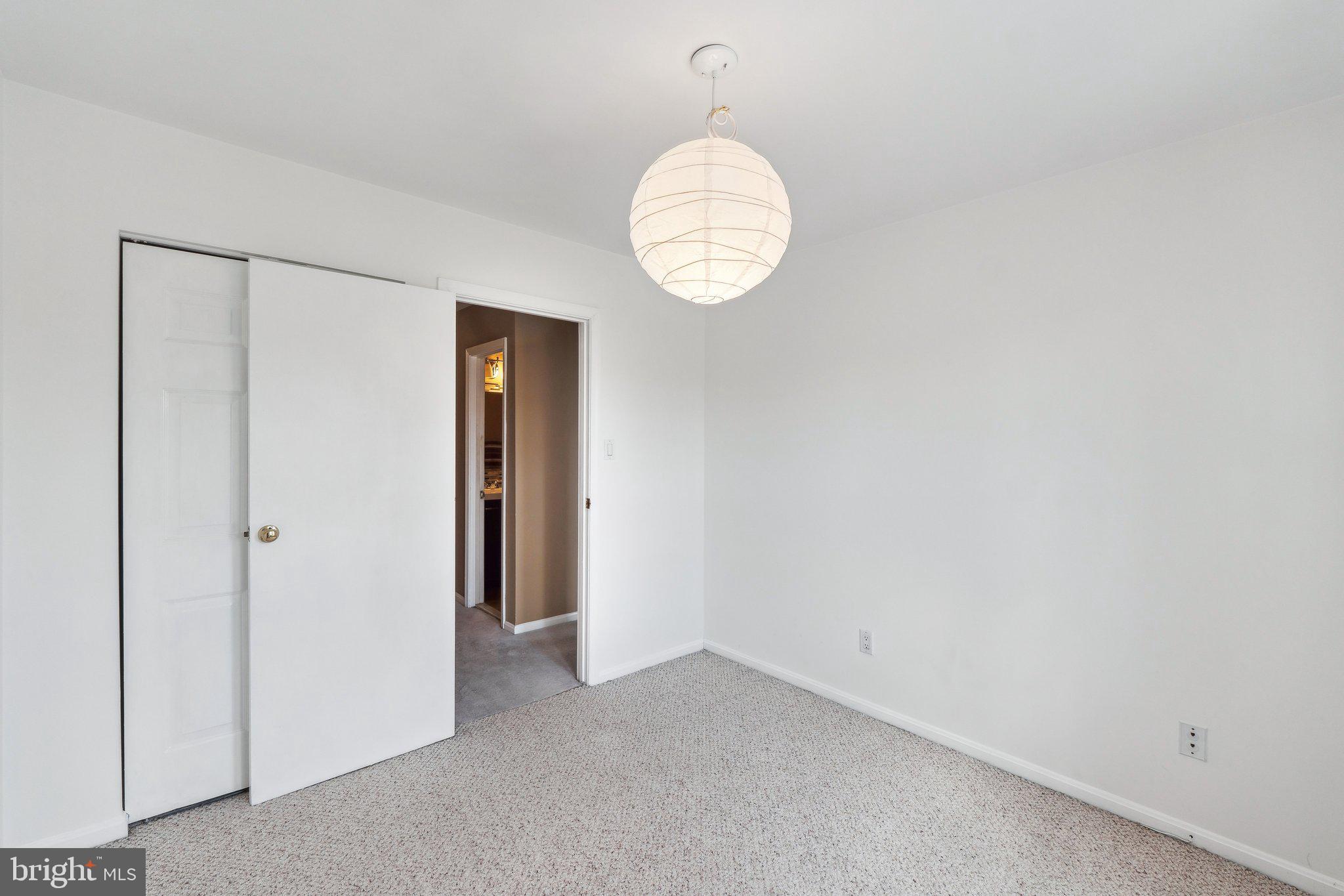 FAIRWAY ISLAND - Residential