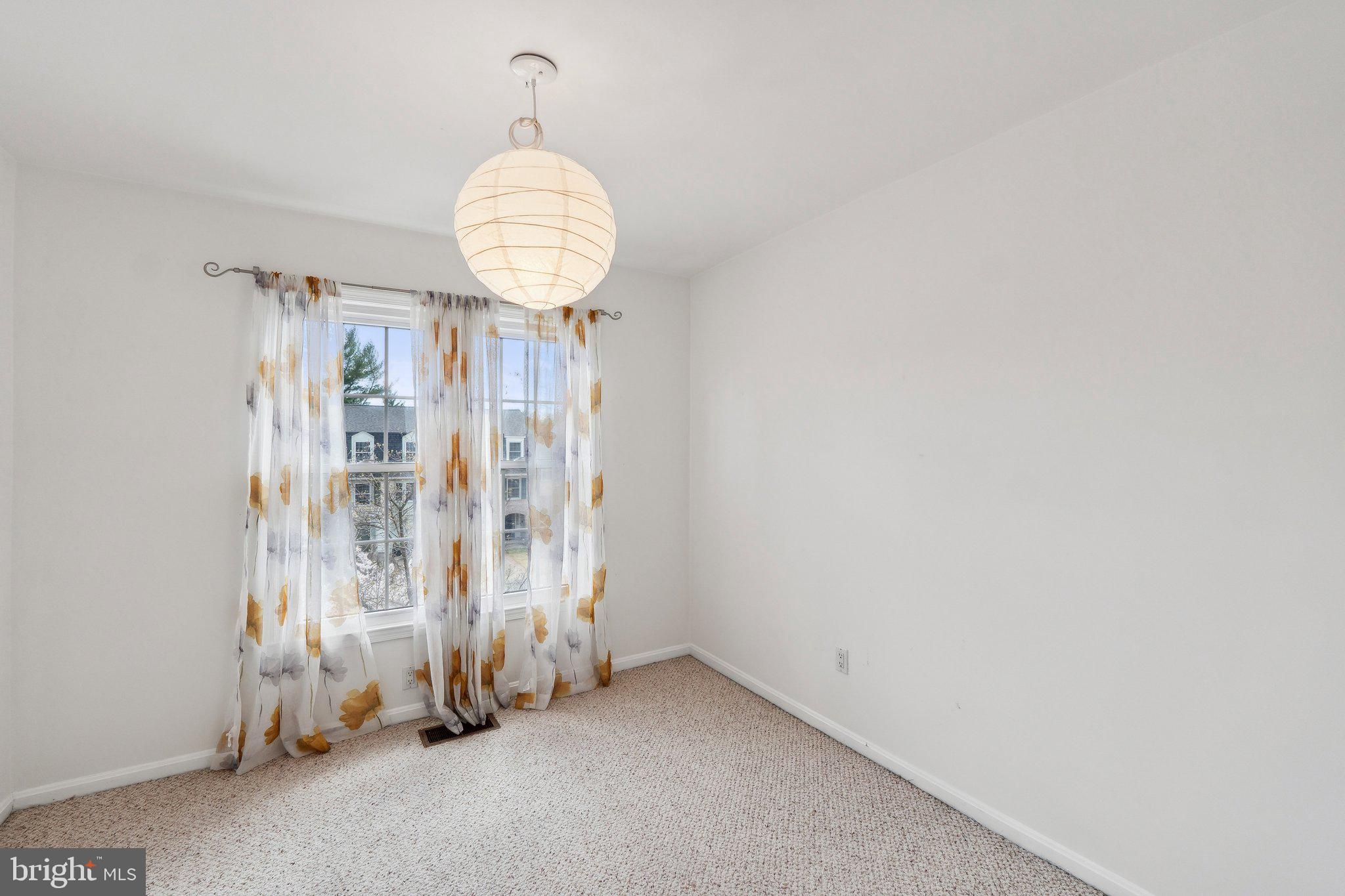 FAIRWAY ISLAND - Residential