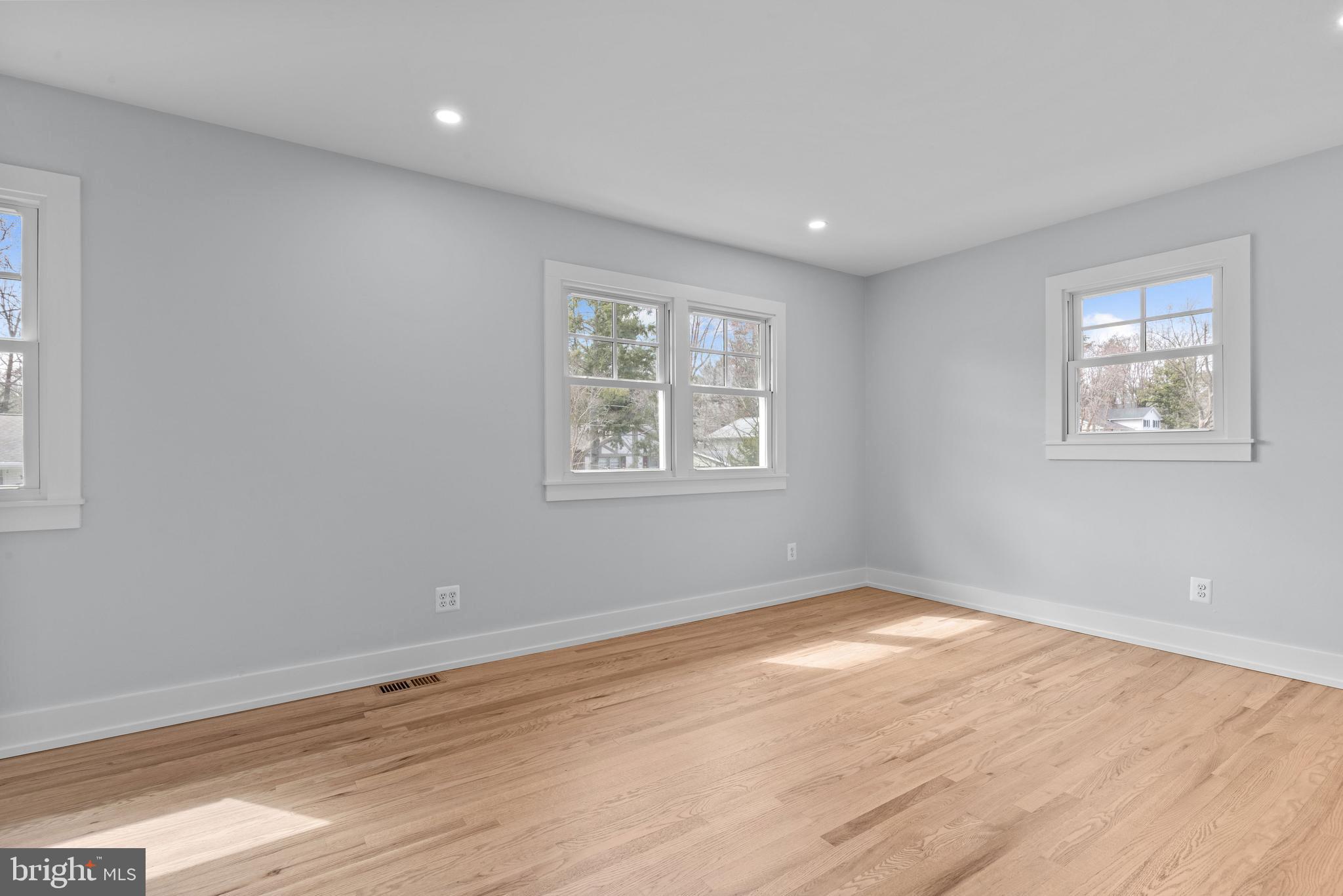 ADMIRAL HEIGHTS - Residential