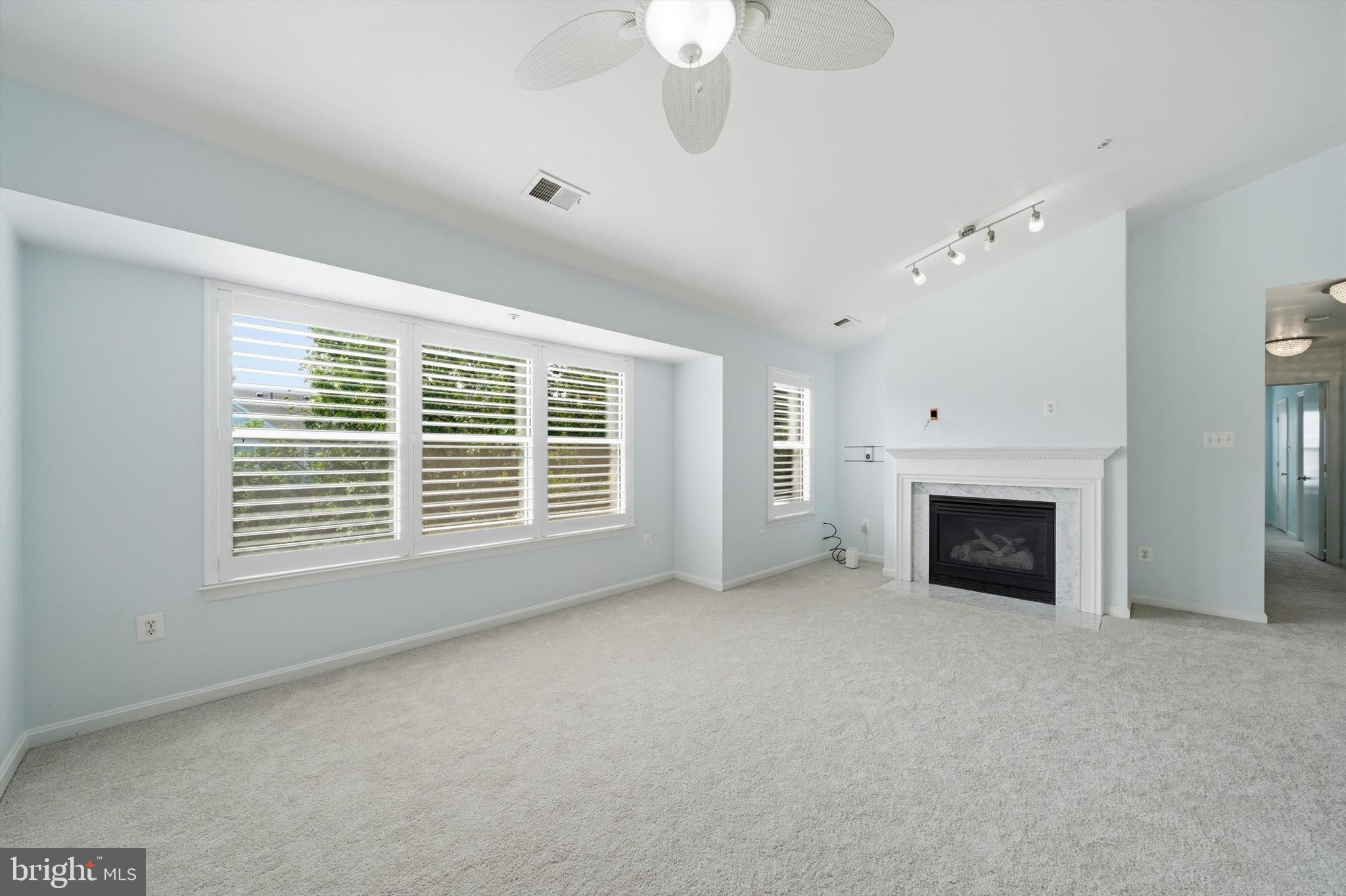 WINTERGATE AT LONGMEAD CROSSING - Residential