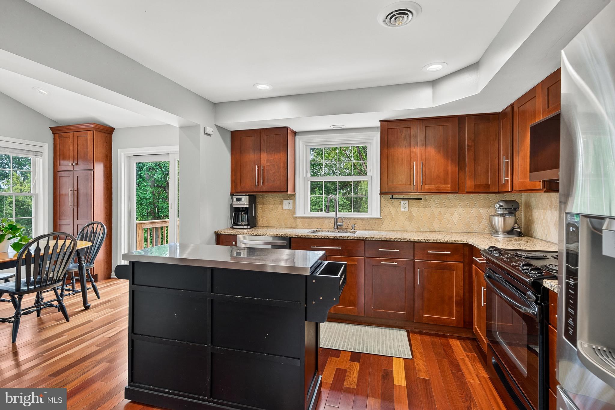 GRANDVIEW ACRES - Residential