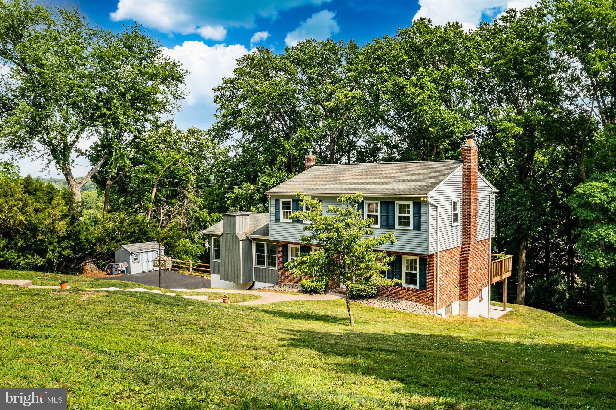 GRANDVIEW ACRES - Residential