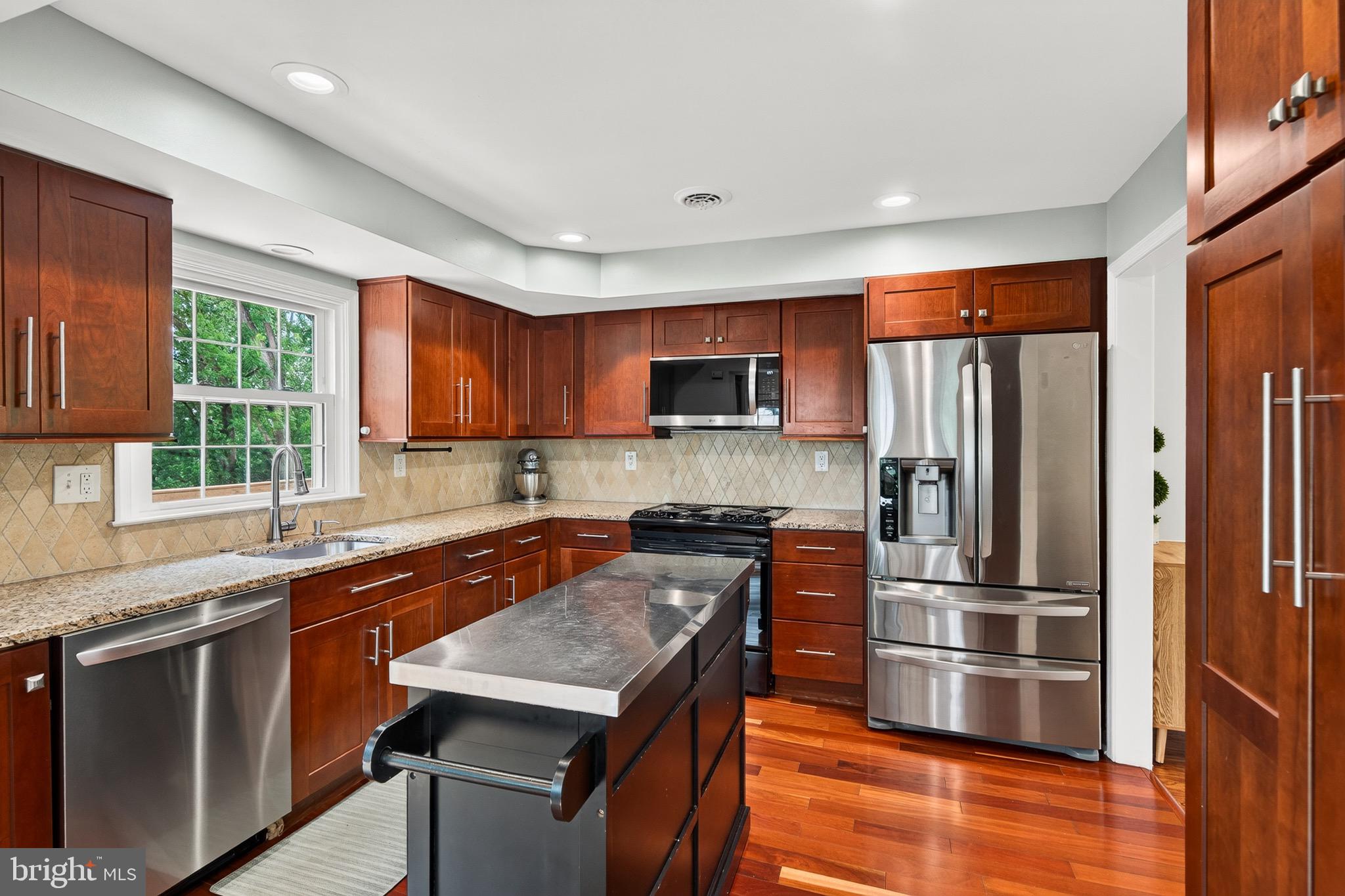 GRANDVIEW ACRES - Residential