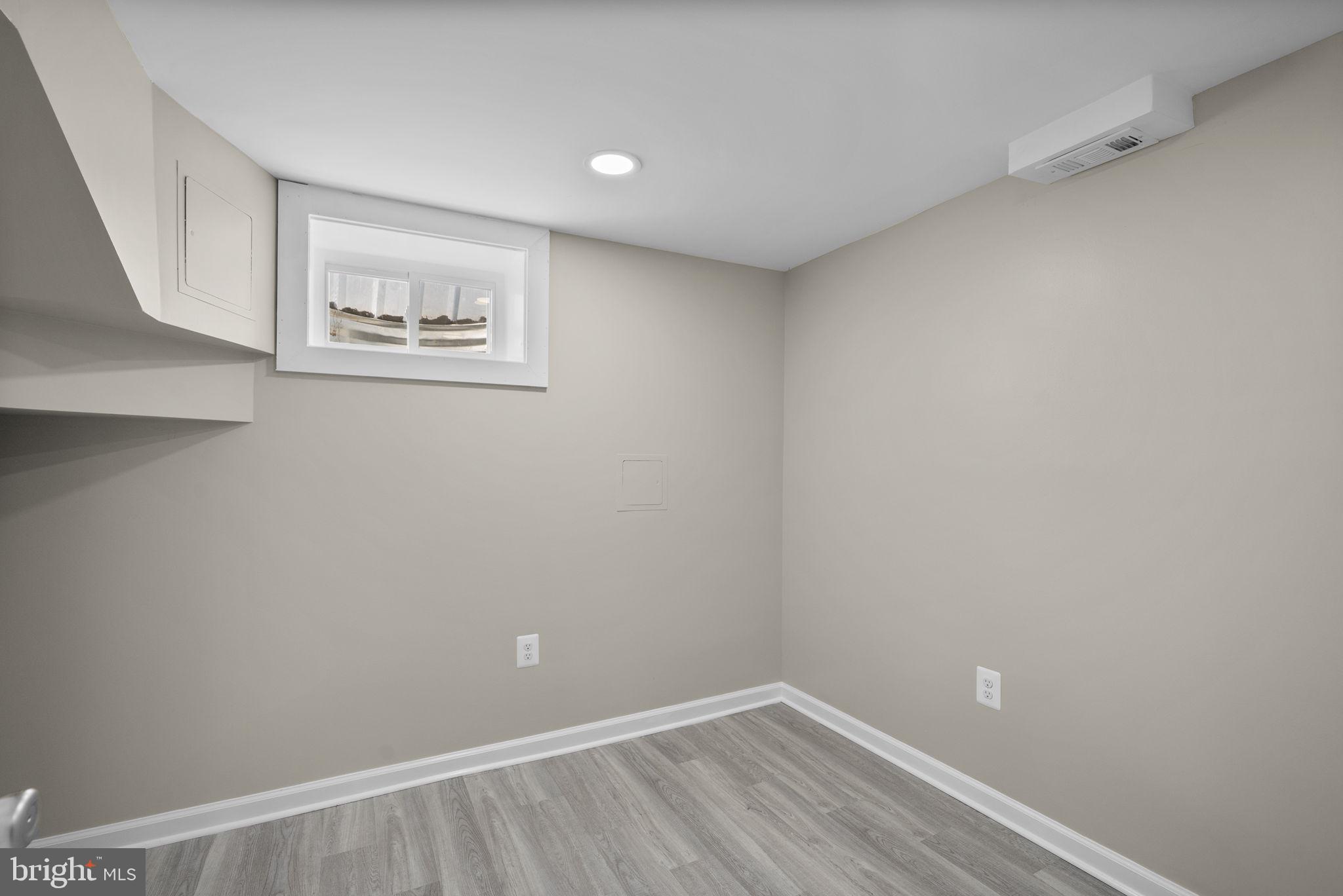 HOLLYWOOD - Residential