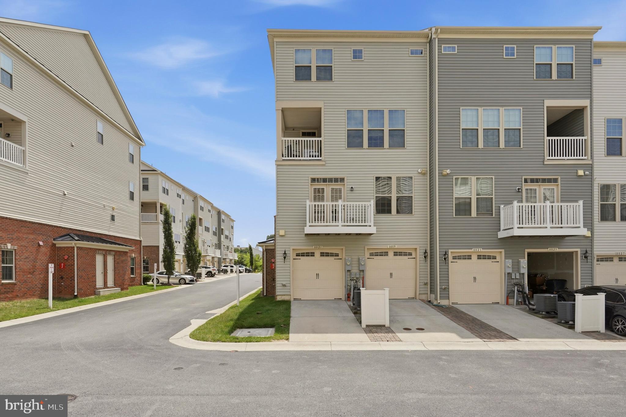 PINEY ORCHARD - Residential