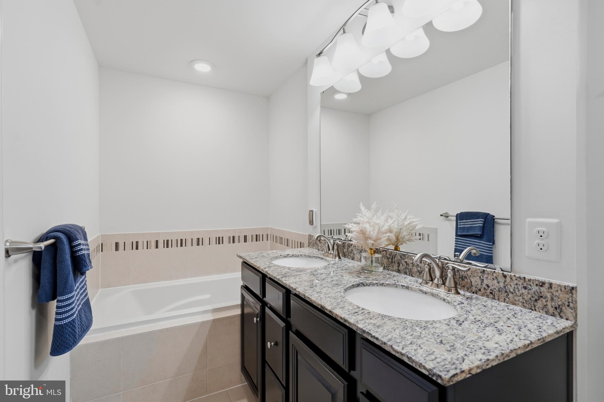 PINEY ORCHARD - Residential