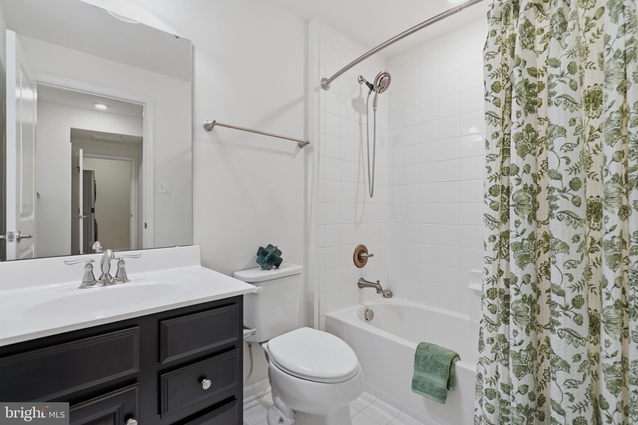 PINEY ORCHARD - Residential