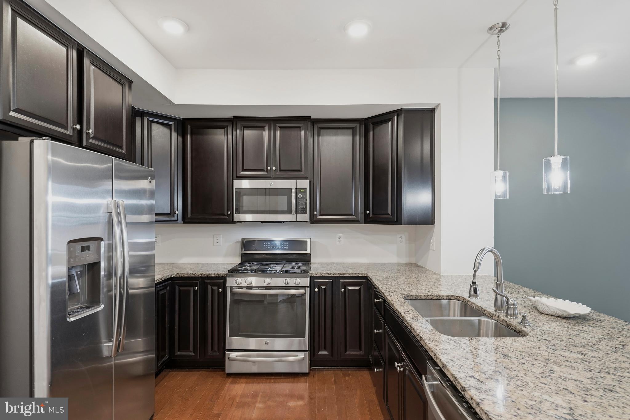PINEY ORCHARD - Residential
