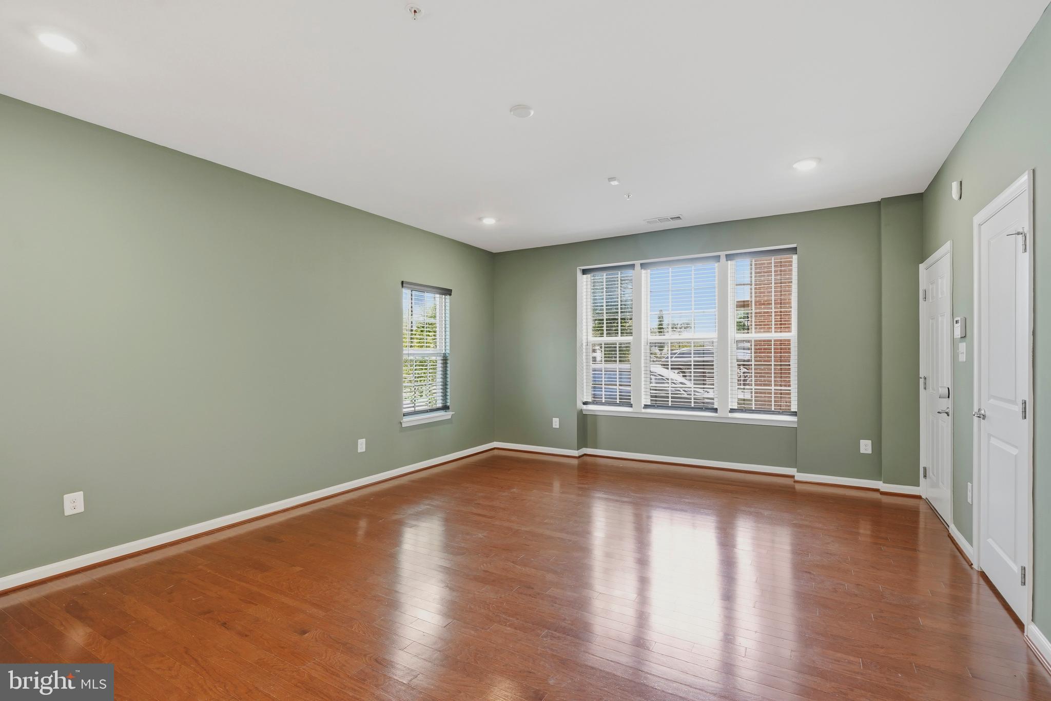 PINEY ORCHARD - Residential