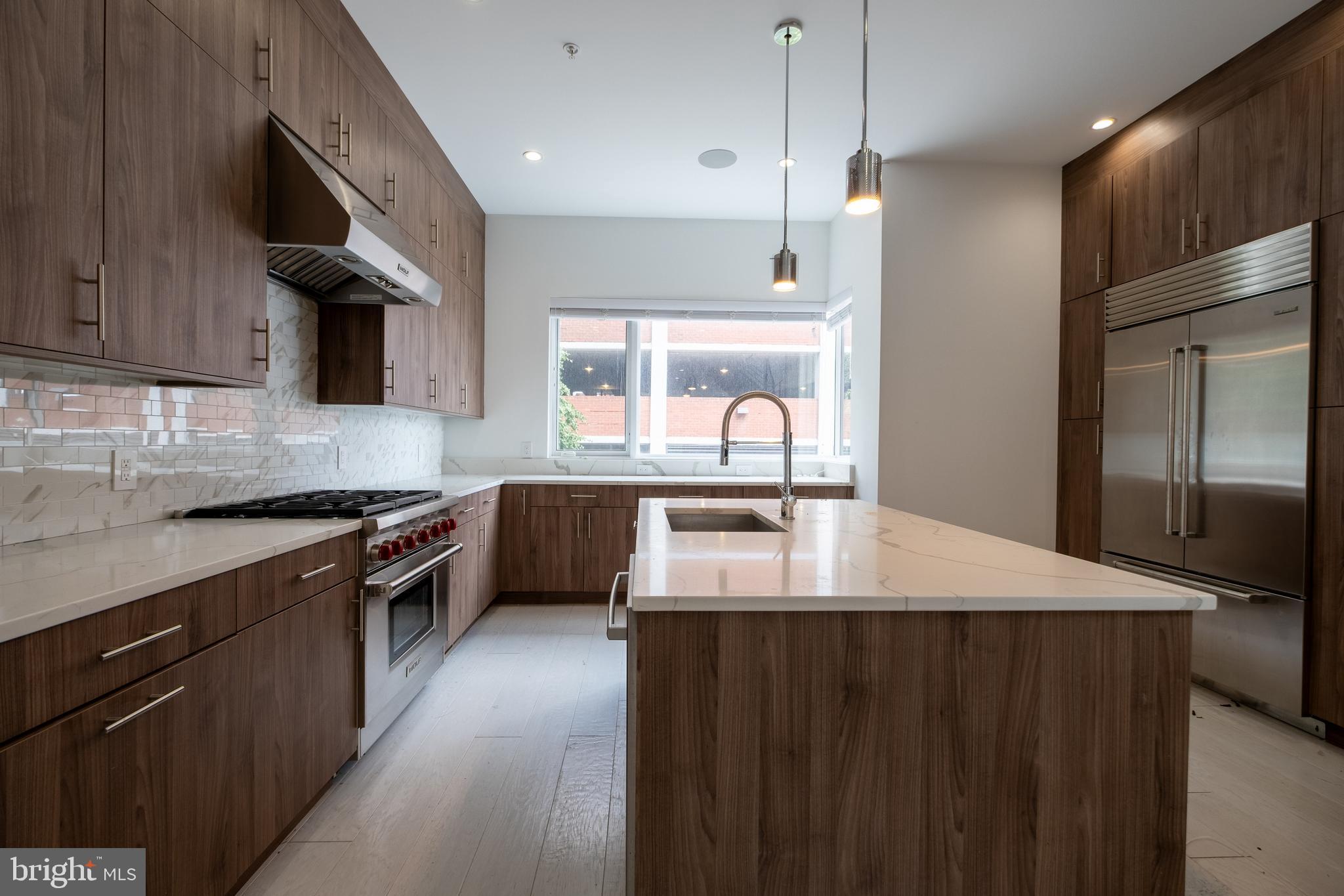 SOCIETY HILL - Residential