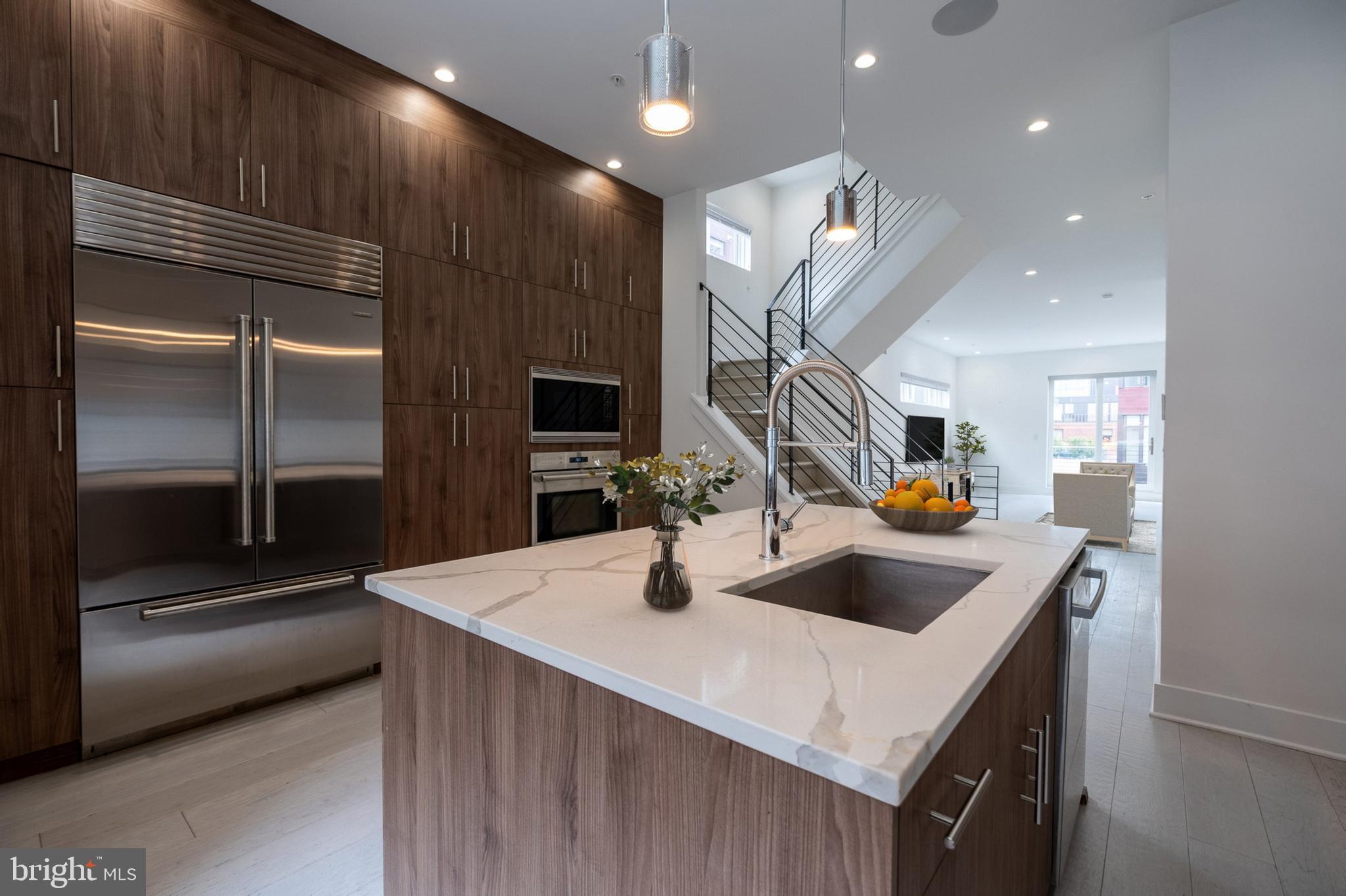 SOCIETY HILL - Residential