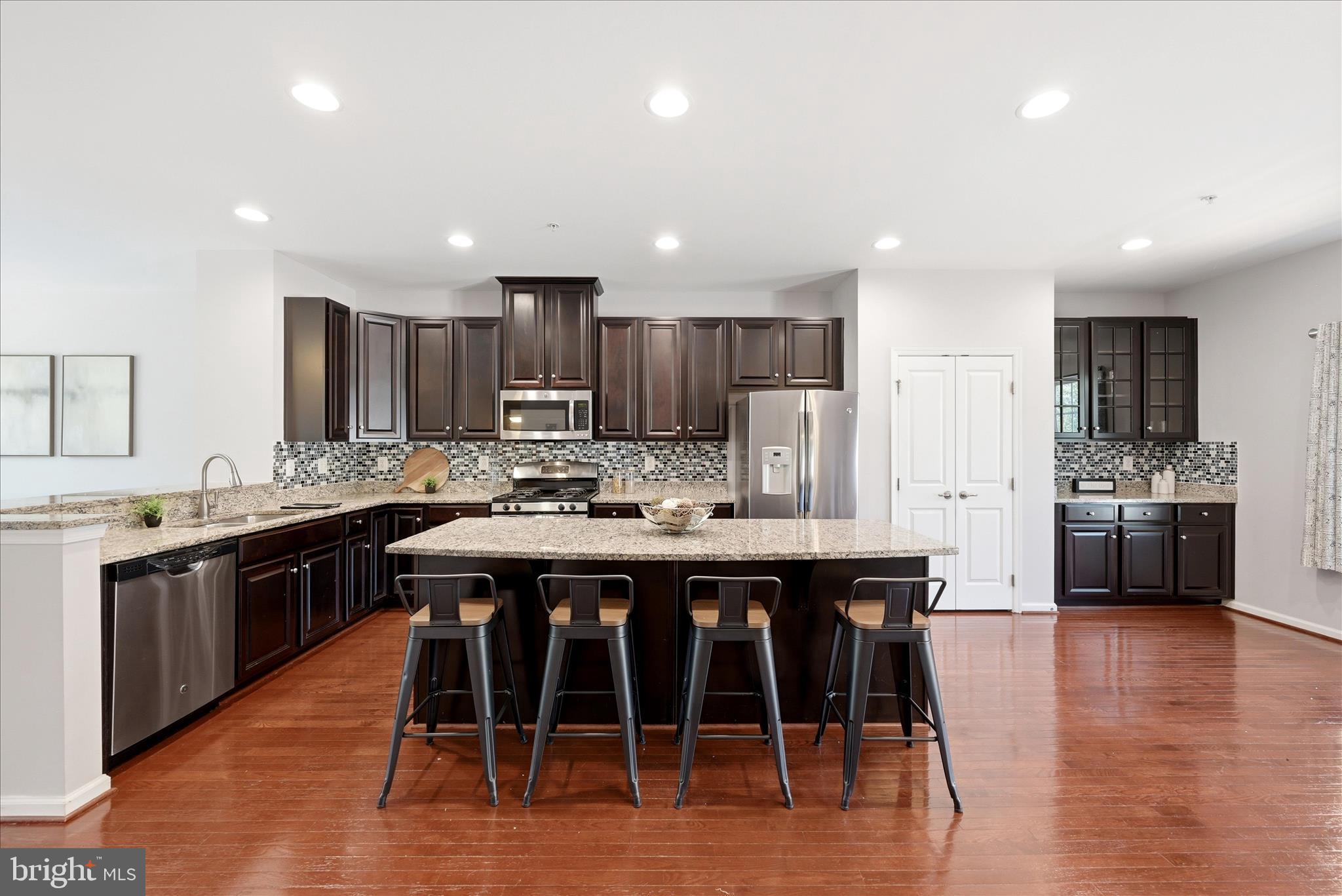 WATERFORD HILLS - Residential