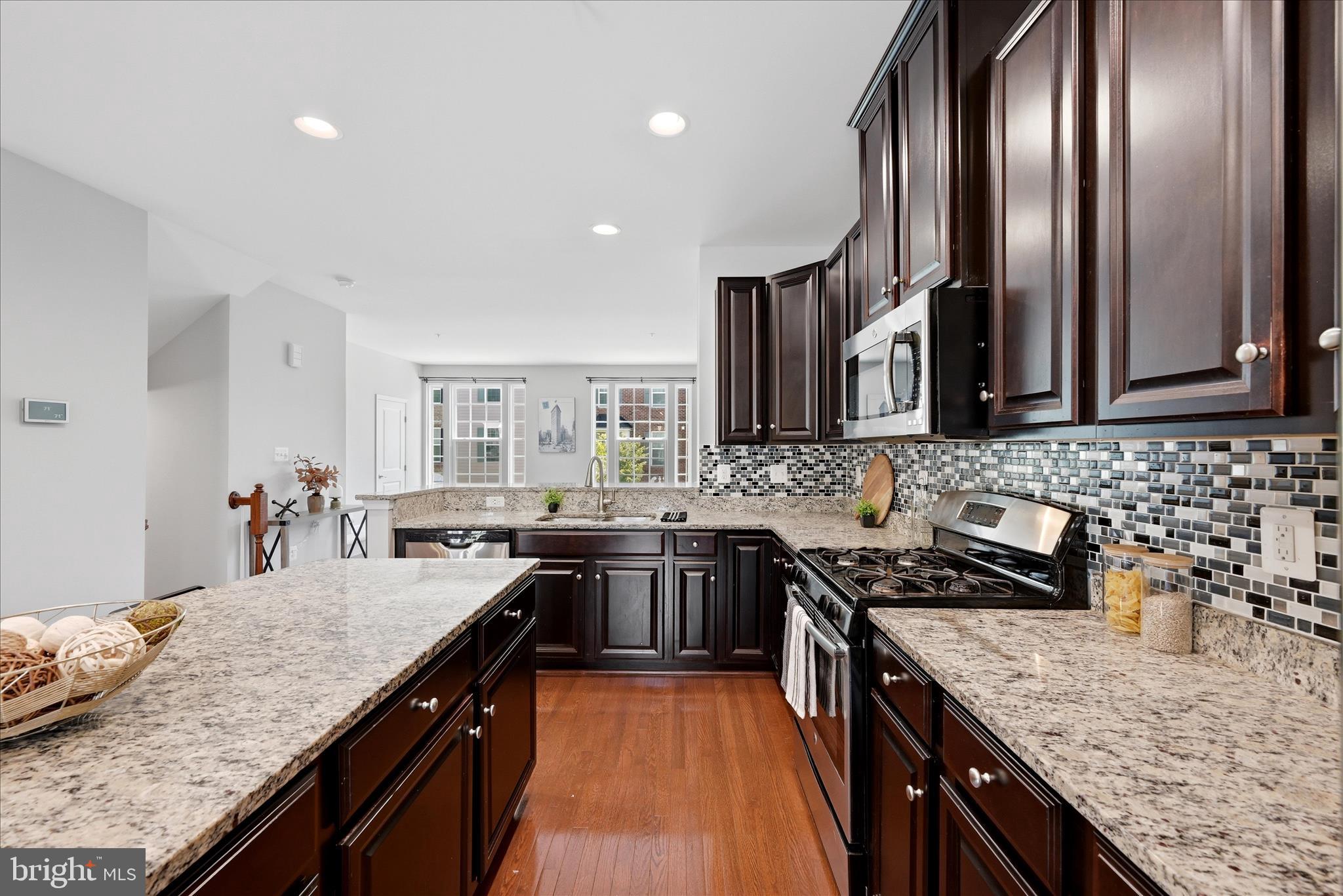 WATERFORD HILLS - Residential