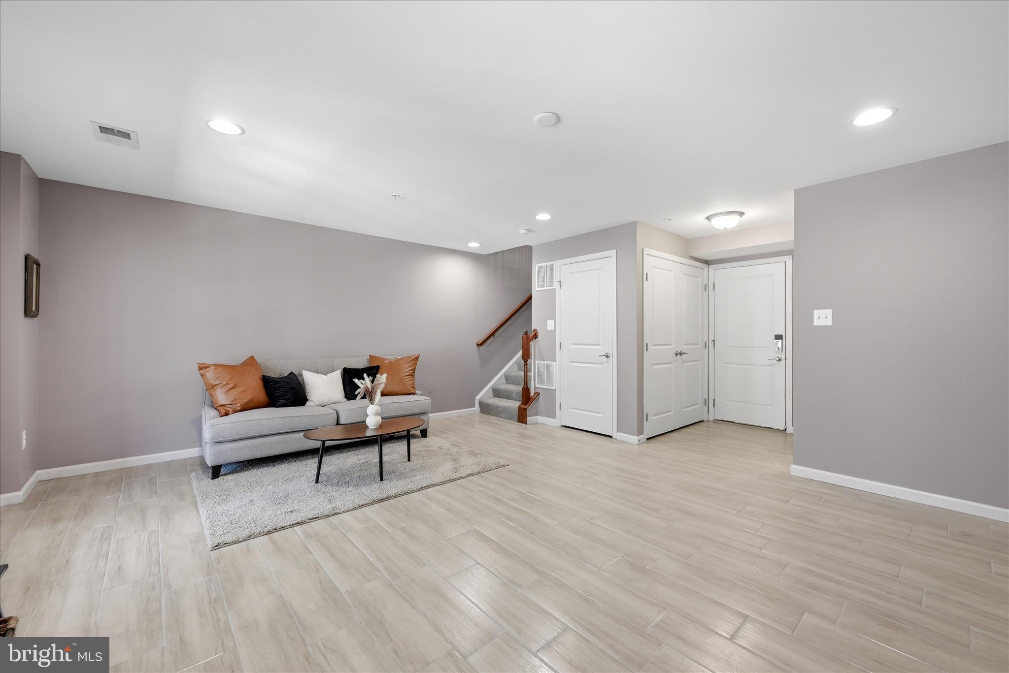 WATERFORD HILLS - Residential
