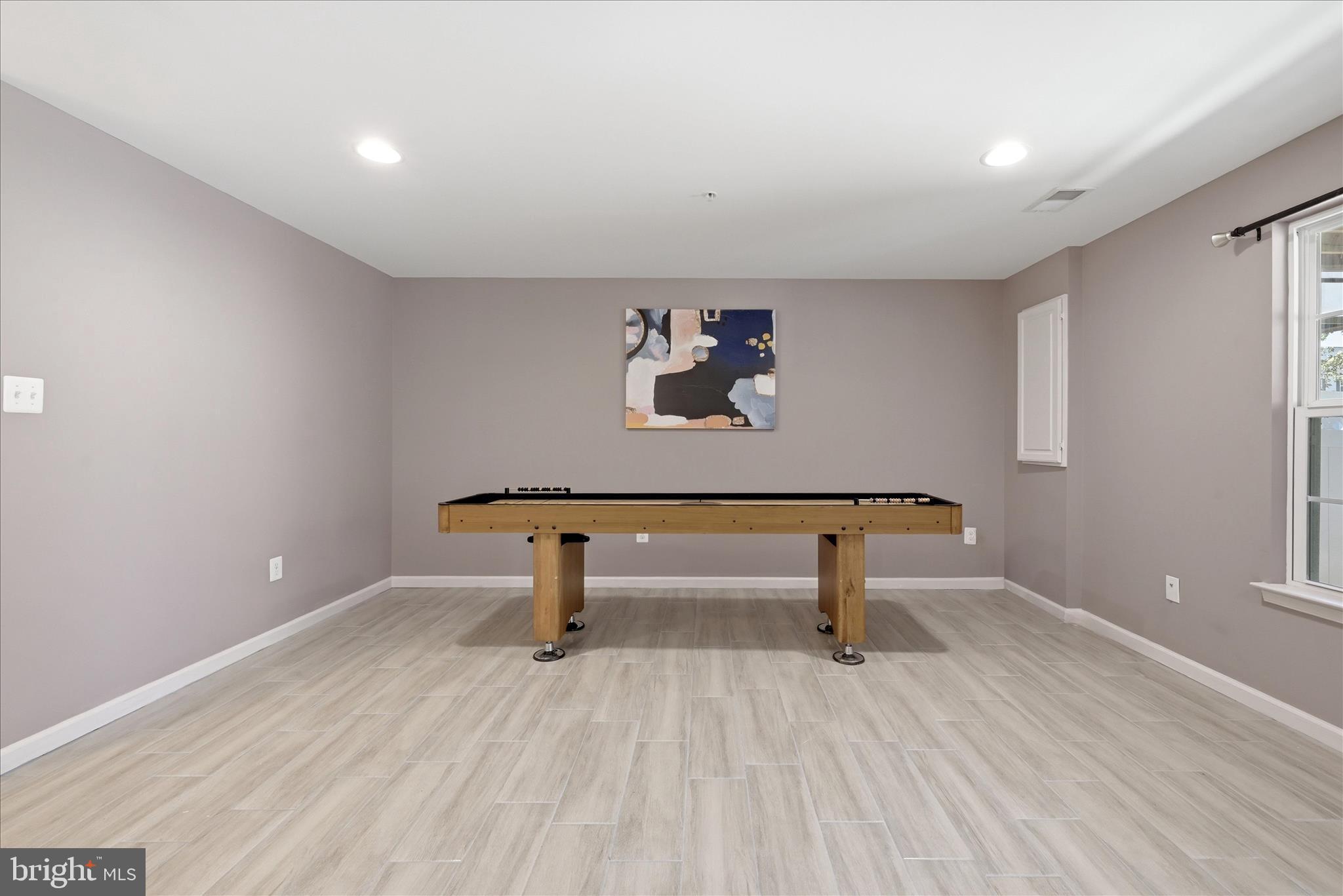 WATERFORD HILLS - Residential