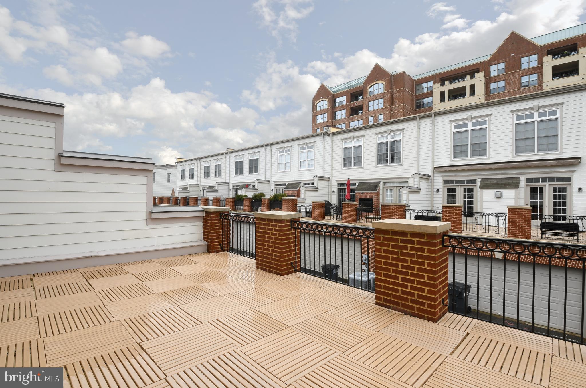 BELMONT BAY - Residential