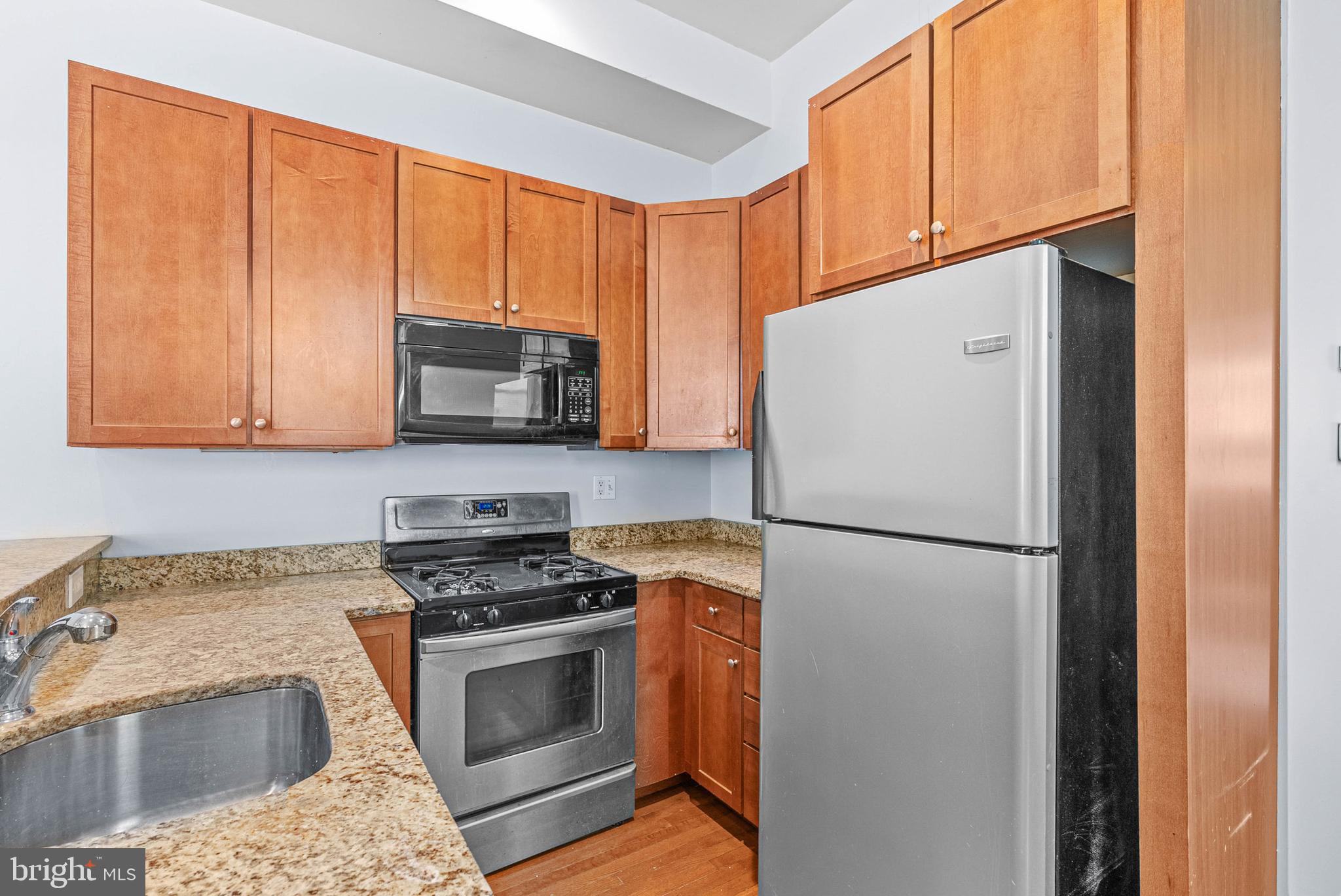FAIRMOUNT - Residential Income