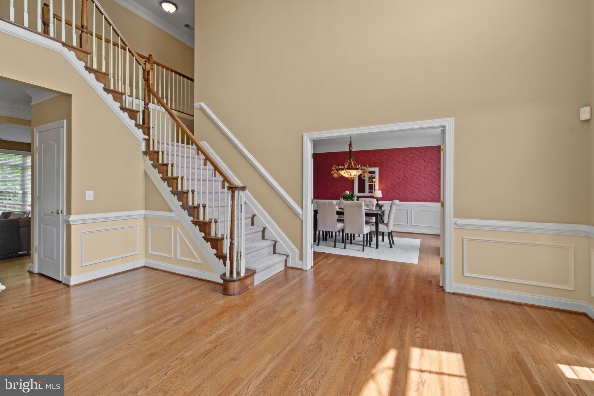 MANOR OAKS - Residential