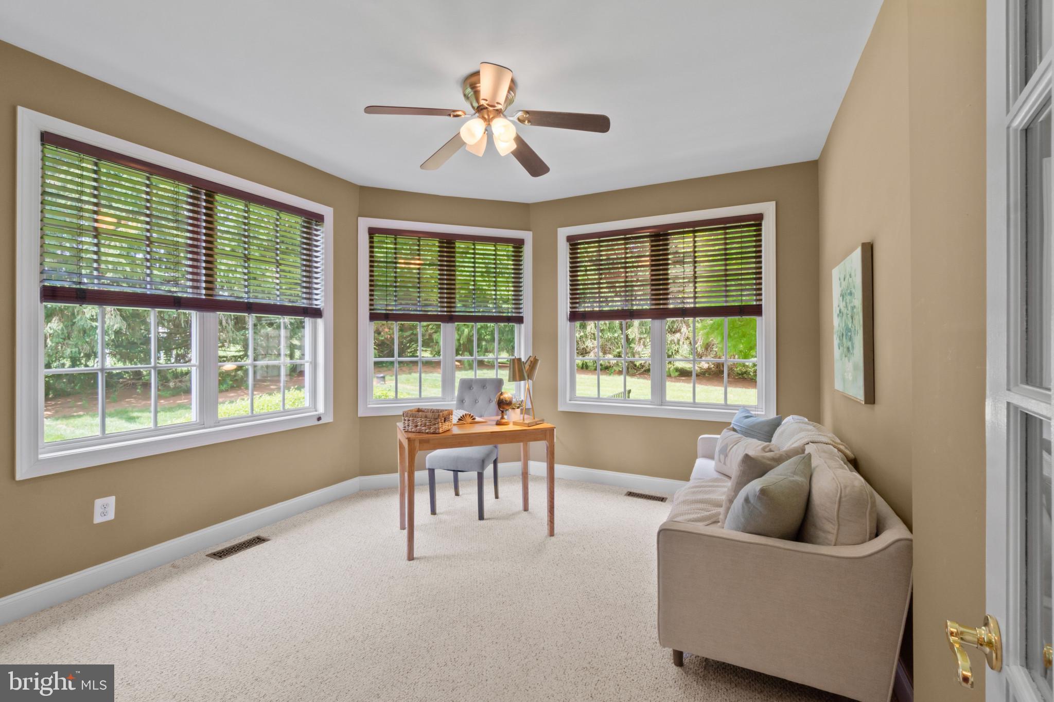 MANOR OAKS - Residential