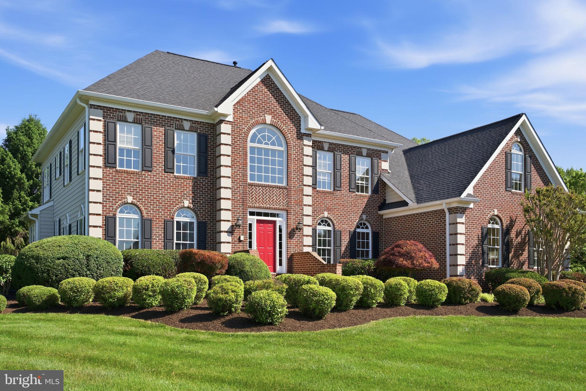 MANOR OAKS - Residential
