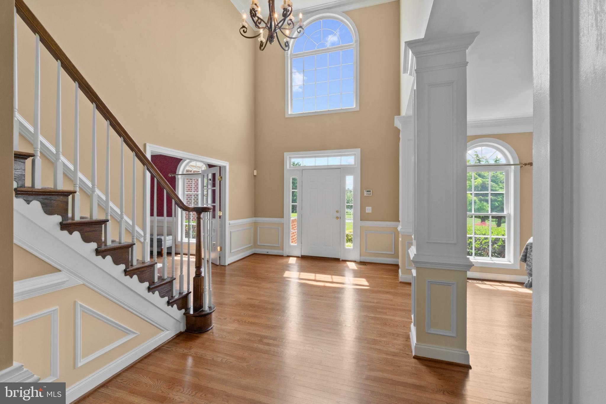 MANOR OAKS - Residential