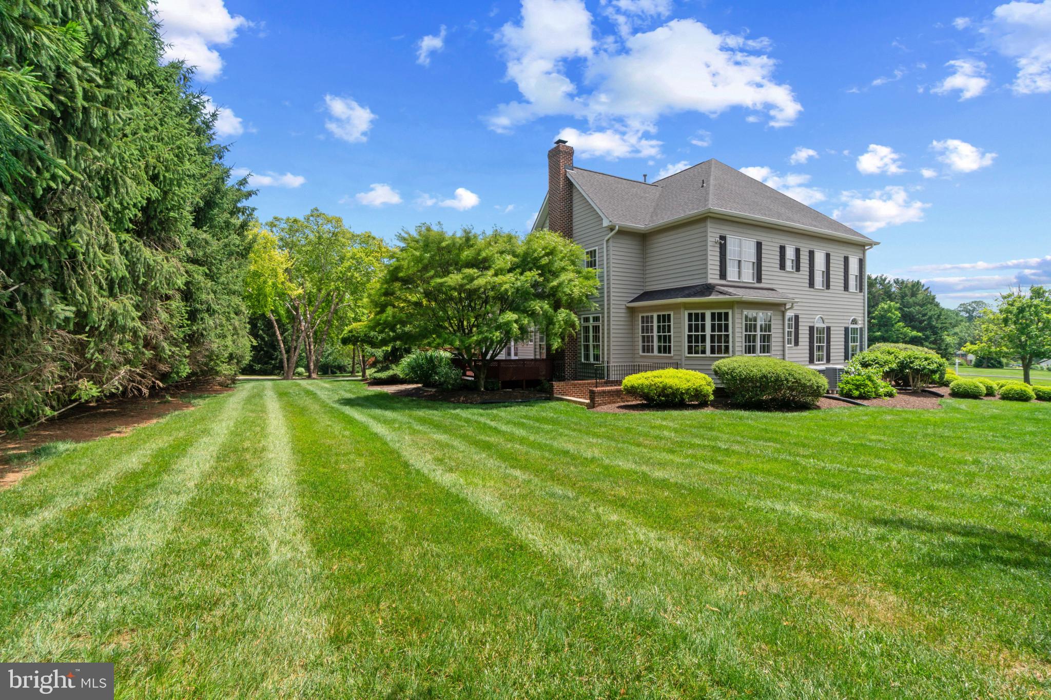 MANOR OAKS - Residential