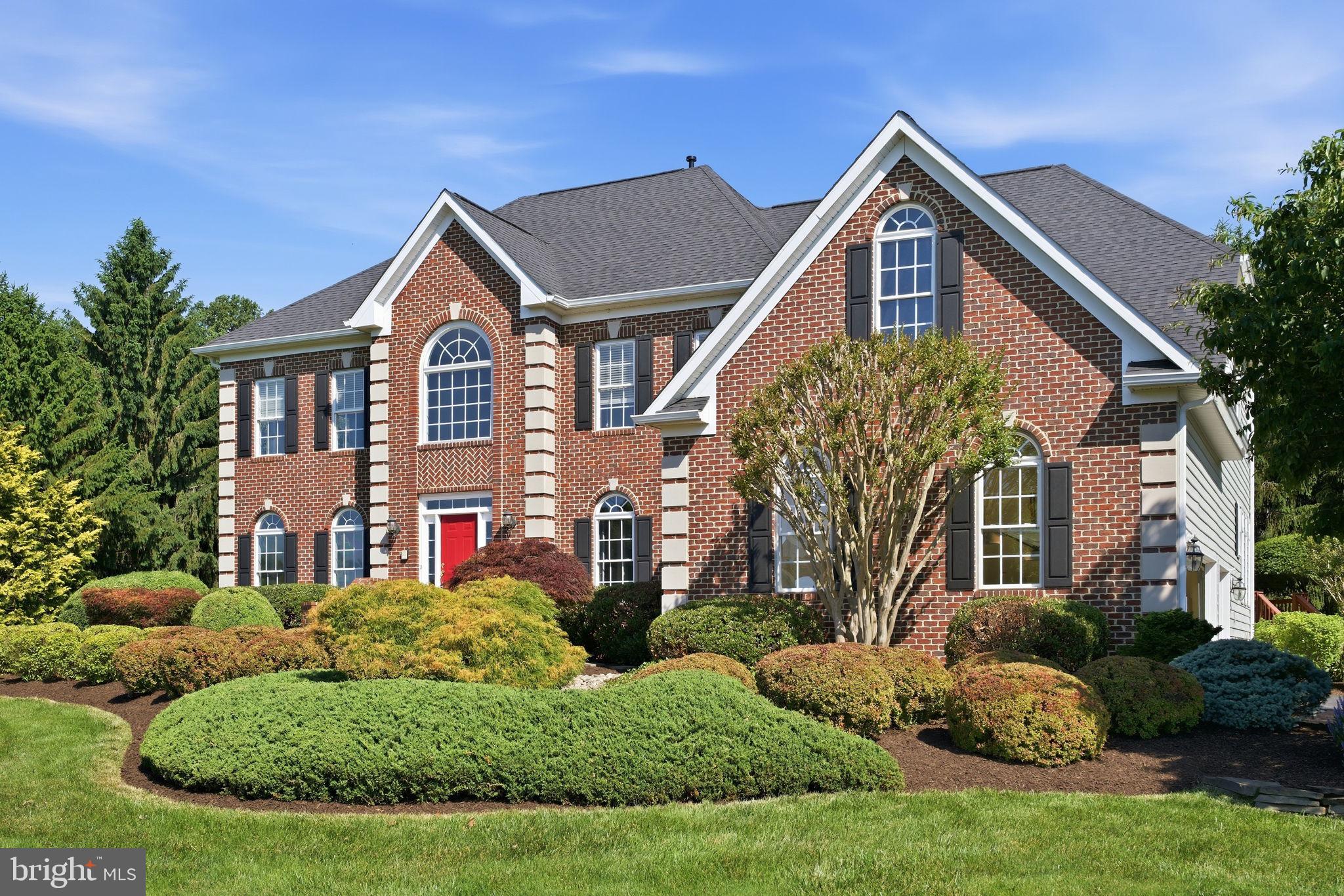 MANOR OAKS - Residential