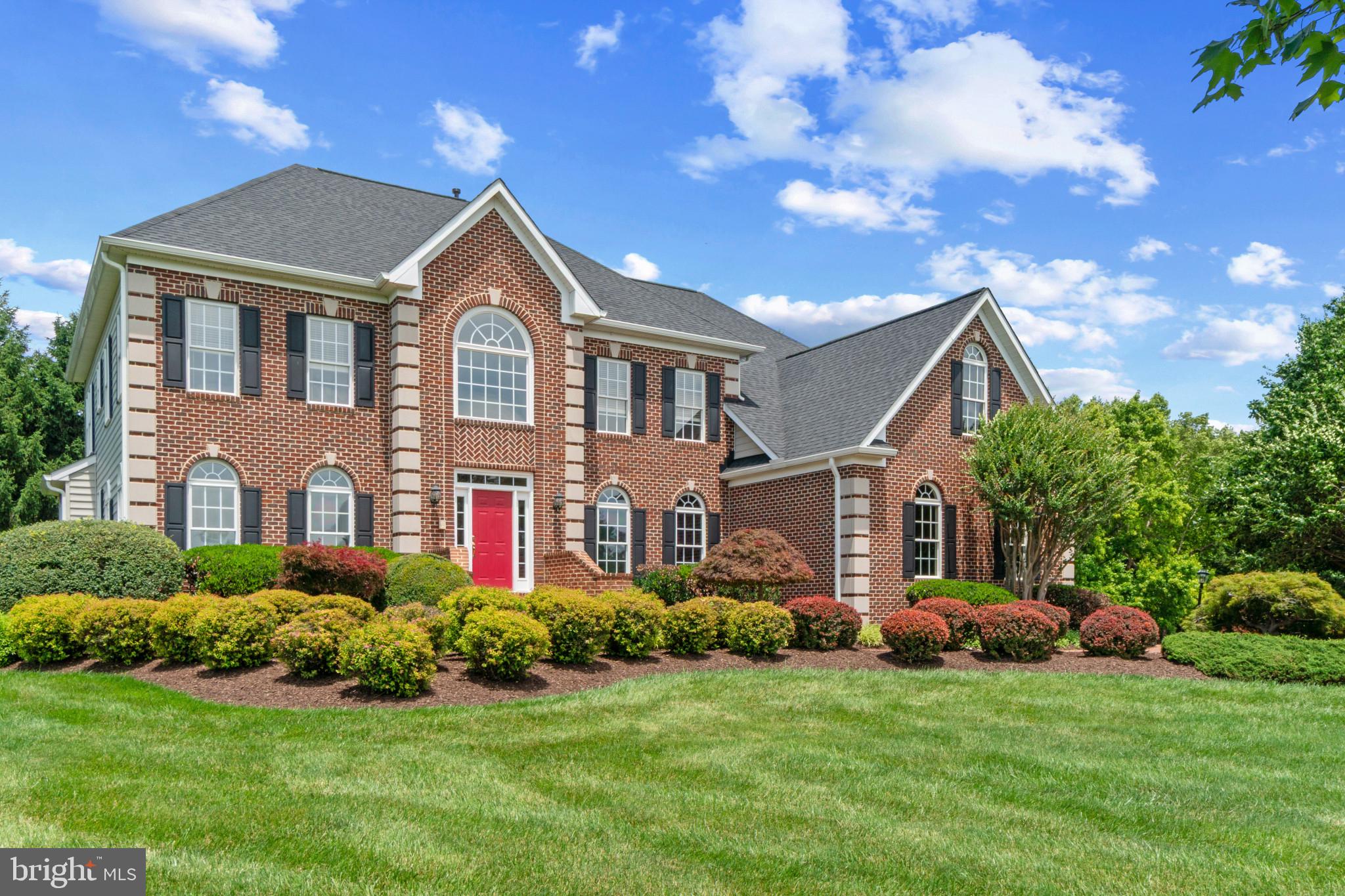 MANOR OAKS - Residential