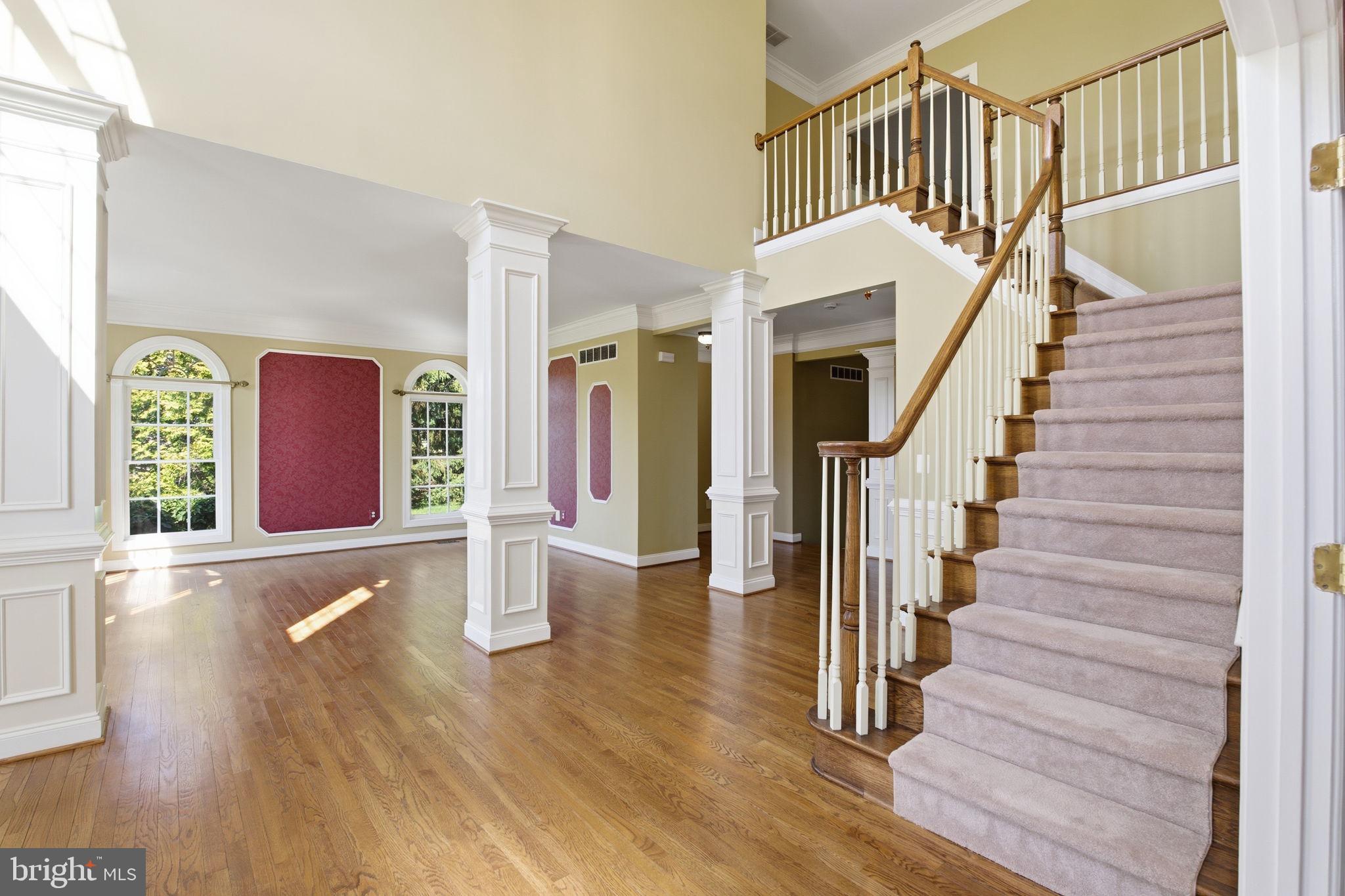MANOR OAKS - Residential