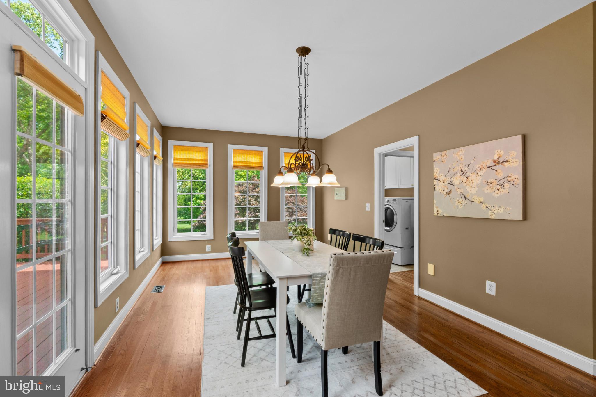MANOR OAKS - Residential