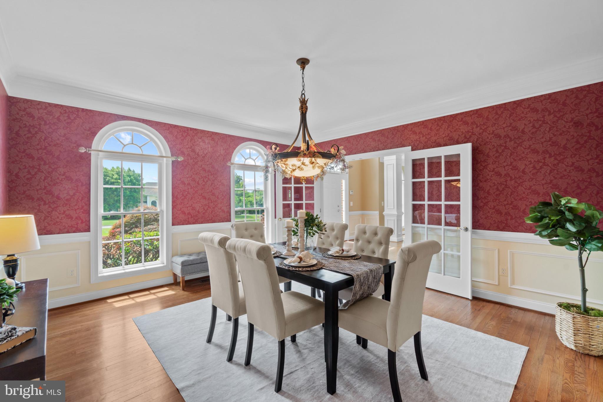 MANOR OAKS - Residential