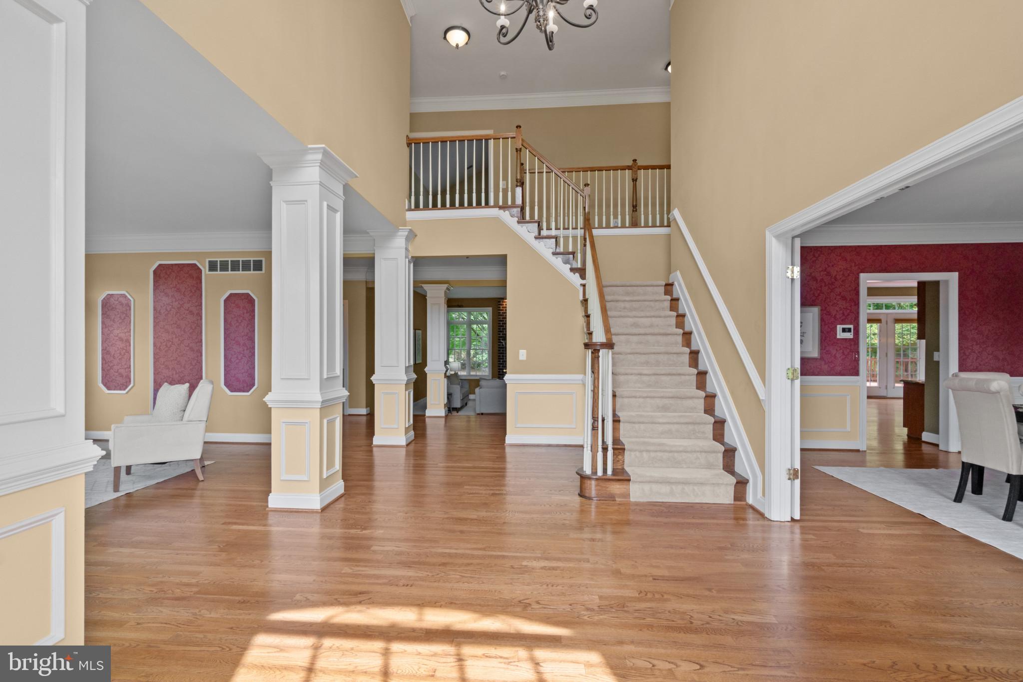 MANOR OAKS - Residential