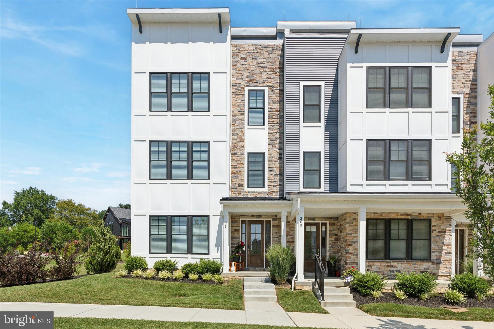 NEWTOWN WALK AT ELLIS PRESERVE - Residential