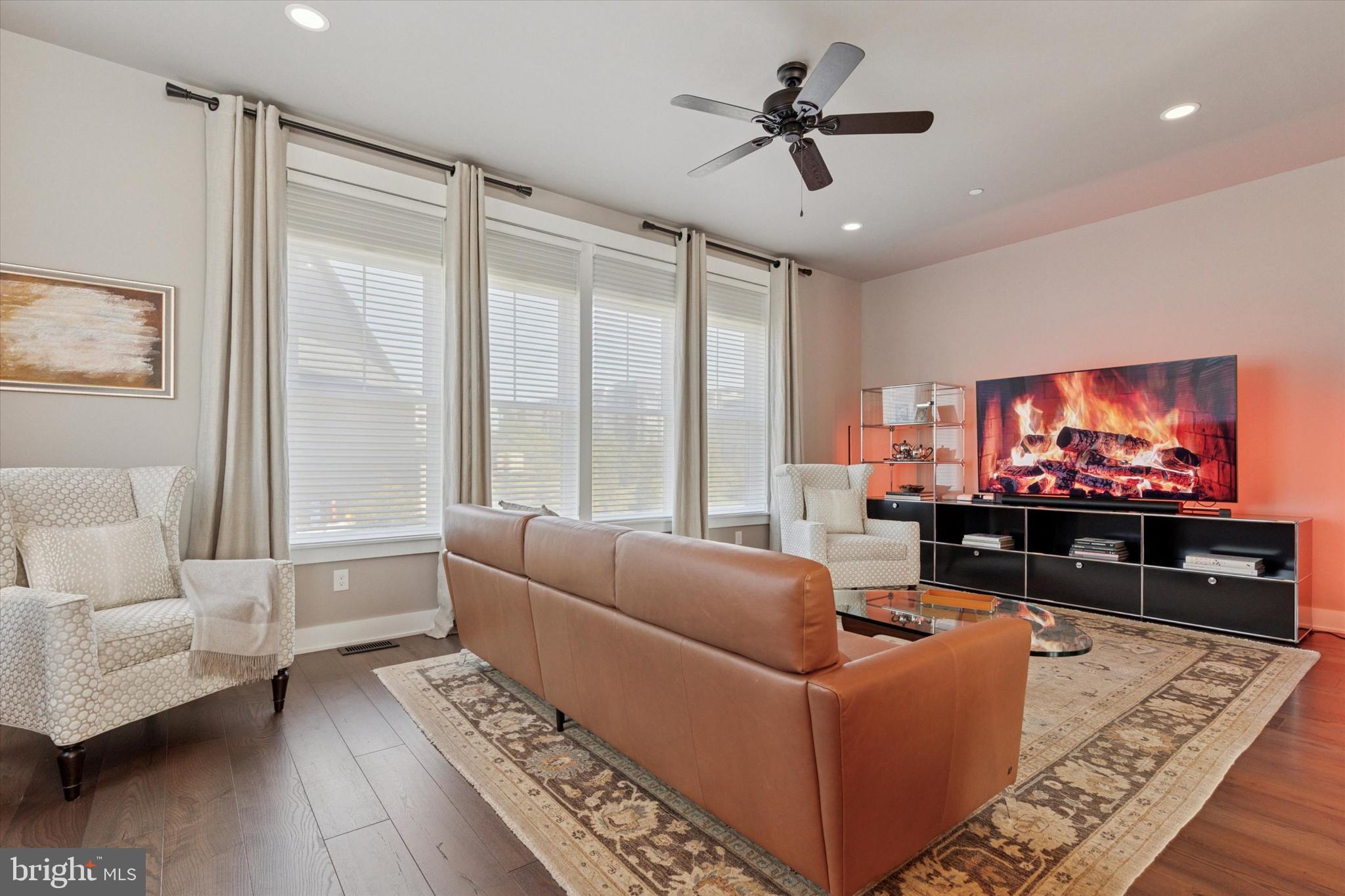 NEWTOWN WALK AT ELLIS PRESERVE - Residential