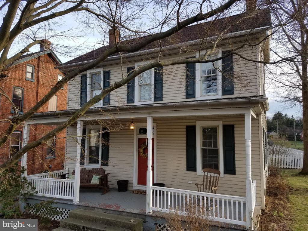 Well maintained 3 bedroom detached home in Mountville. Hardwood flooring, kitchen with island, formal dining room and gas fireplace in living room.  Updated bathrooms, fenced in yard and detached 2 car garage. Easy access to route 30.
