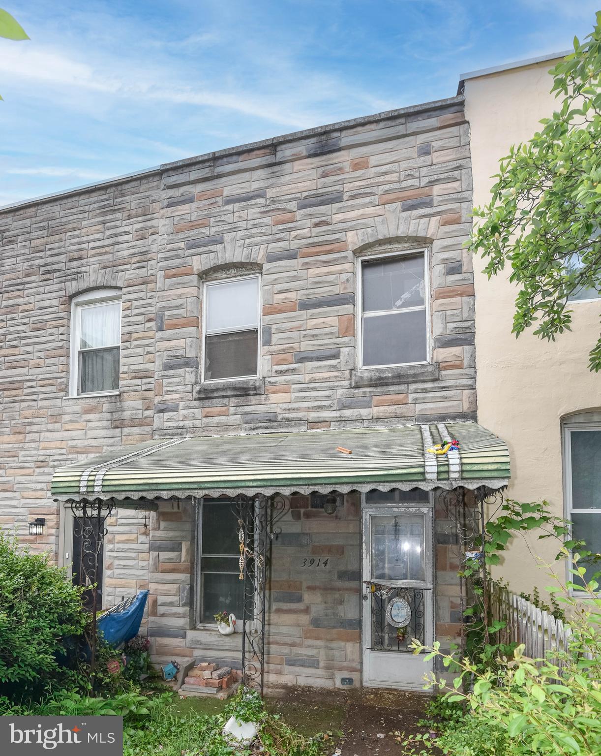 List price is Opening Bid at The Online Only Auction Sale to Be Held on The Auctioneers Website – Bidding begins Thursday, June 11th, and ends Tuesday, June 16, 2026 at 12:00PM. Excellent renovation opportunity in the heart of Hampden! Excellent renovation opportunity in the heart of Hampden! Located directly across the street from The Rotunda on a quiet block of Elm Avenue, this classic 2-story brick rowhome with unfinished basement offers approximately 1,170± total square feet and tremendous potential for investors, renovators, or buyers looking to customize a home to their taste. The property includes 2 bedrooms, 1 bath, a living room, eat-in kitchen, and an unfinished basement offering additional storage. The home is in need of updating and renovation but features solid bones and an ideal layout for restoration or redevelopment.
