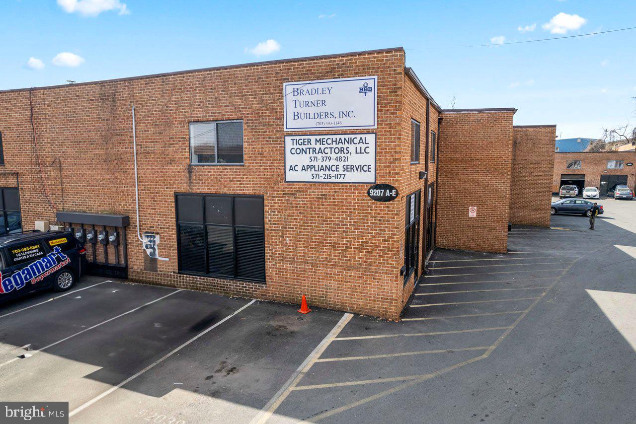 Nice End Corner Unit Industrial Office zoned I-1 for sale in Conner Square.   This 2 level unit includes a total of 5 offices.  The Upper level has 4 offices , a conference room and one full bathroom with a bathtub/shower,  and kitchen with refrigerator , counter and cabinets , an eat in room.  The main level has a reception area, one Xlarge office, back staircase to the upper level, a XLarge size storage utility room on right side of main level and one half bath with vanity.  Newer HVAC 2024.  4 assigned parking spaces. Approx One mile +-  to the Manassas Park VRE commuter train.  Close to Fairfax and I-66 and one mile to Rt. 28/Centreville Rd.  Manassas Park Industrial uses : Office,  storage, manufacturing, contractors shop, laboratory. publishing/printing, locksmith shop, more. See Manassas Park Code  Article IV, Sec. 31-20. - I-1 Industrial district.LL