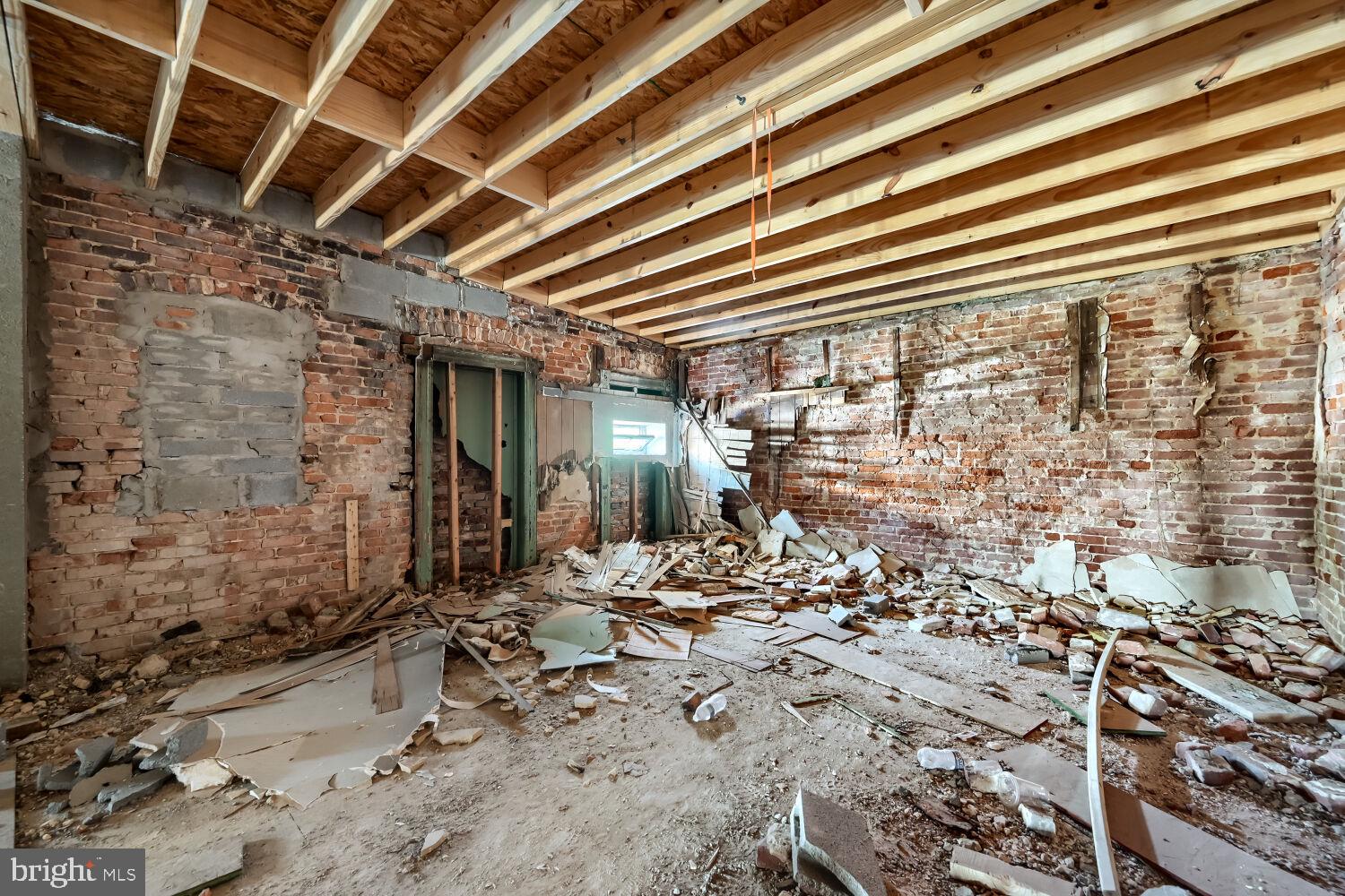 MONDAWMIN - Residential Income