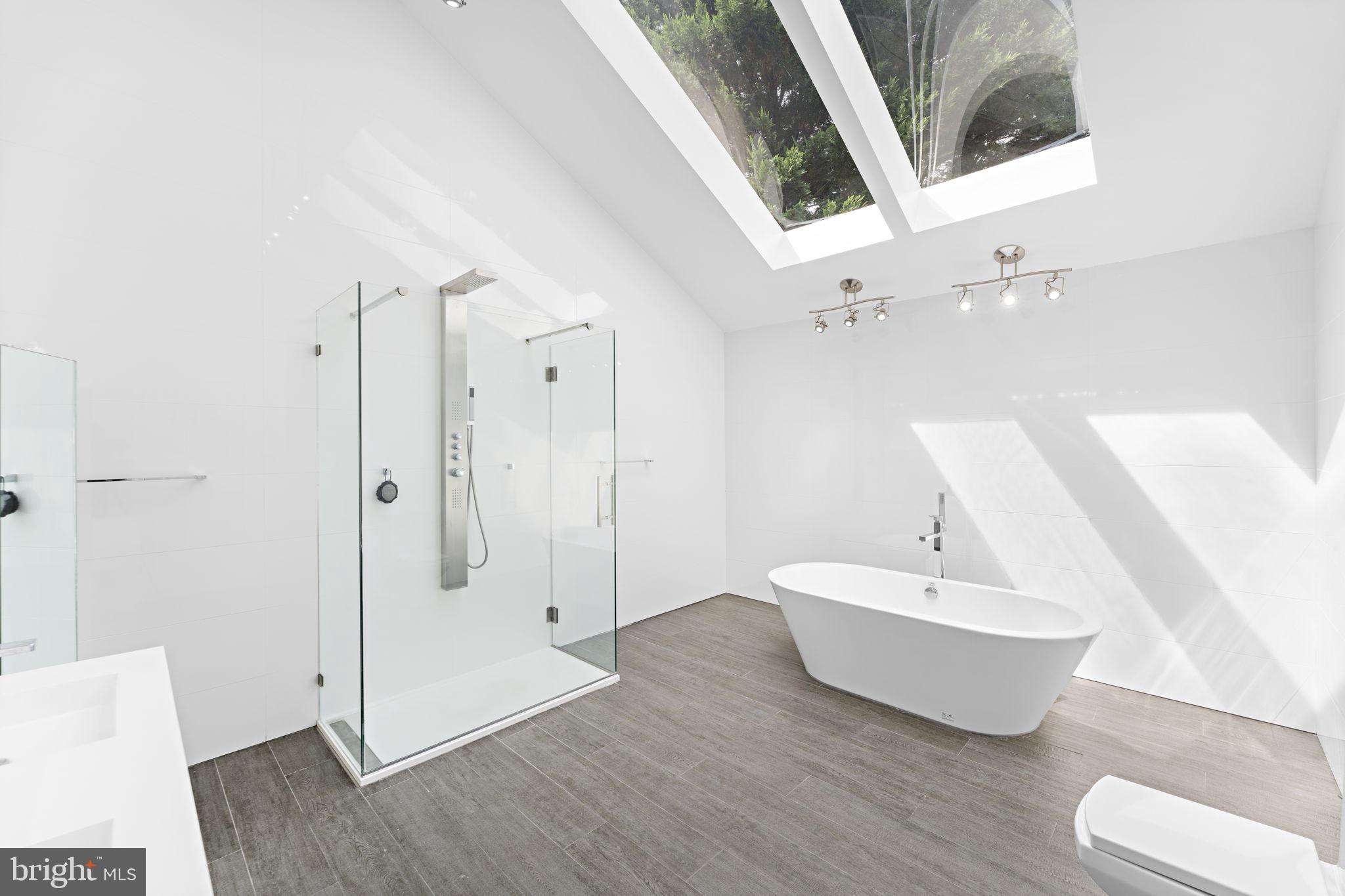 KIRBY WOODS - Residential