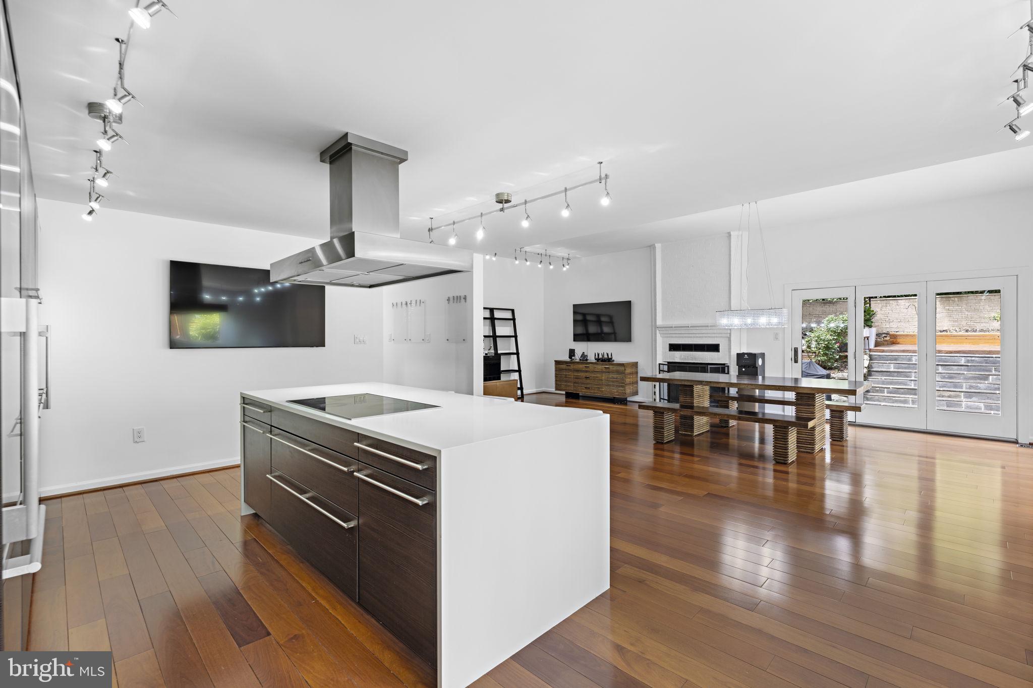 KIRBY WOODS - Residential