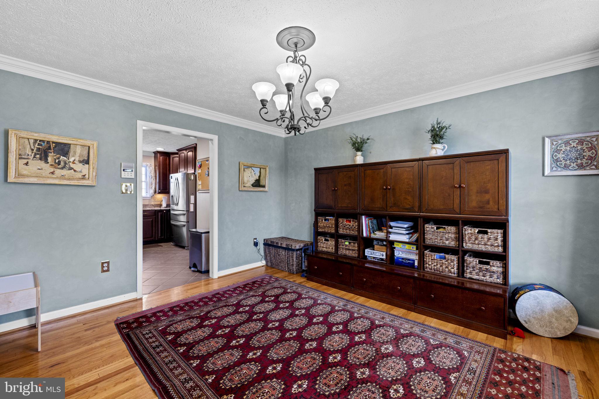 MOSBY STATION - Residential