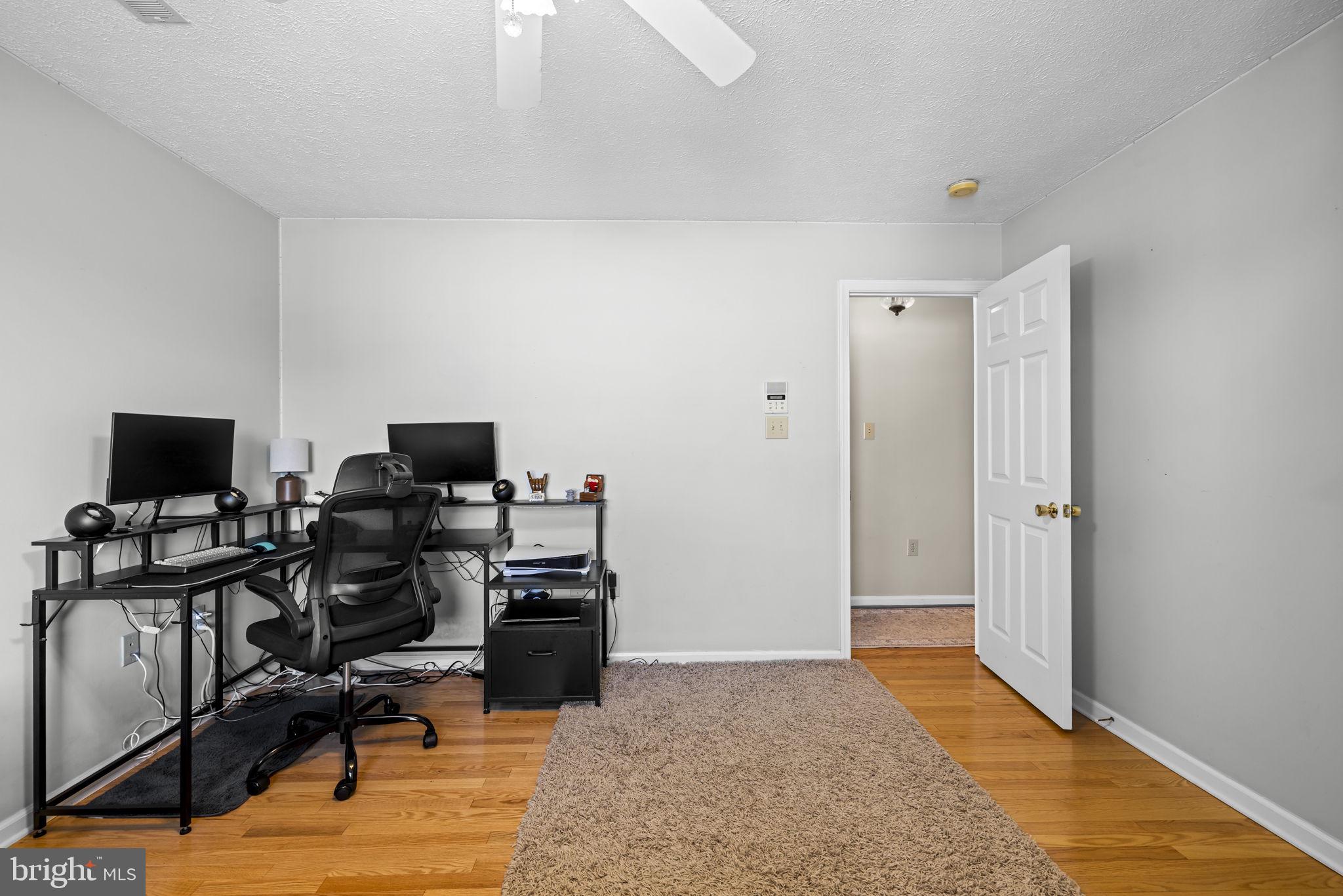 MOSBY STATION - Residential