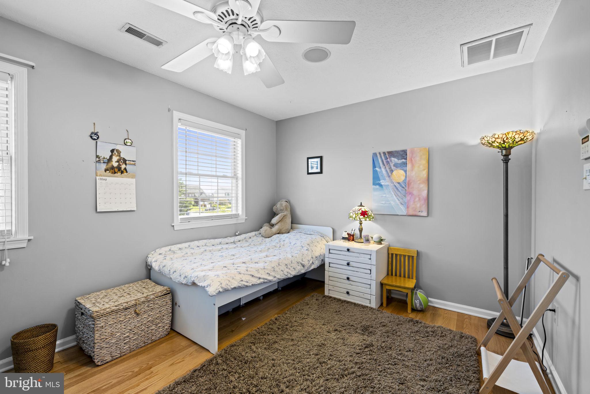 MOSBY STATION - Residential