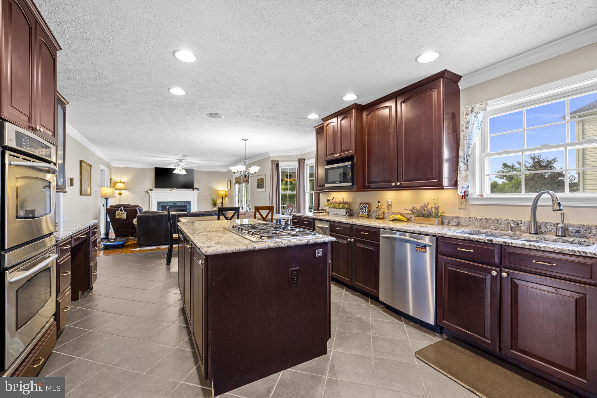 MOSBY STATION - Residential